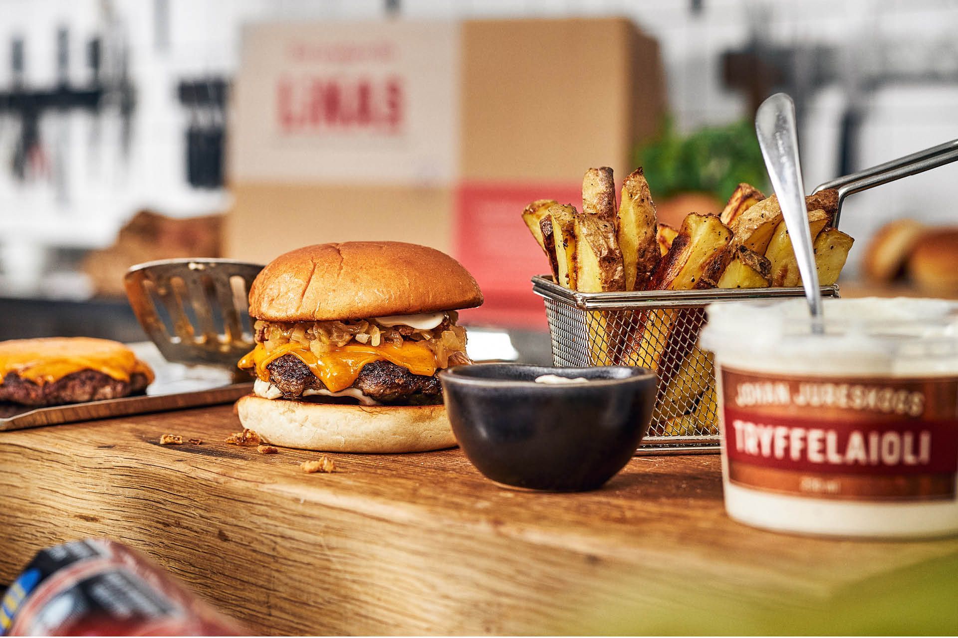 Tryffelburgare med pommes frites
