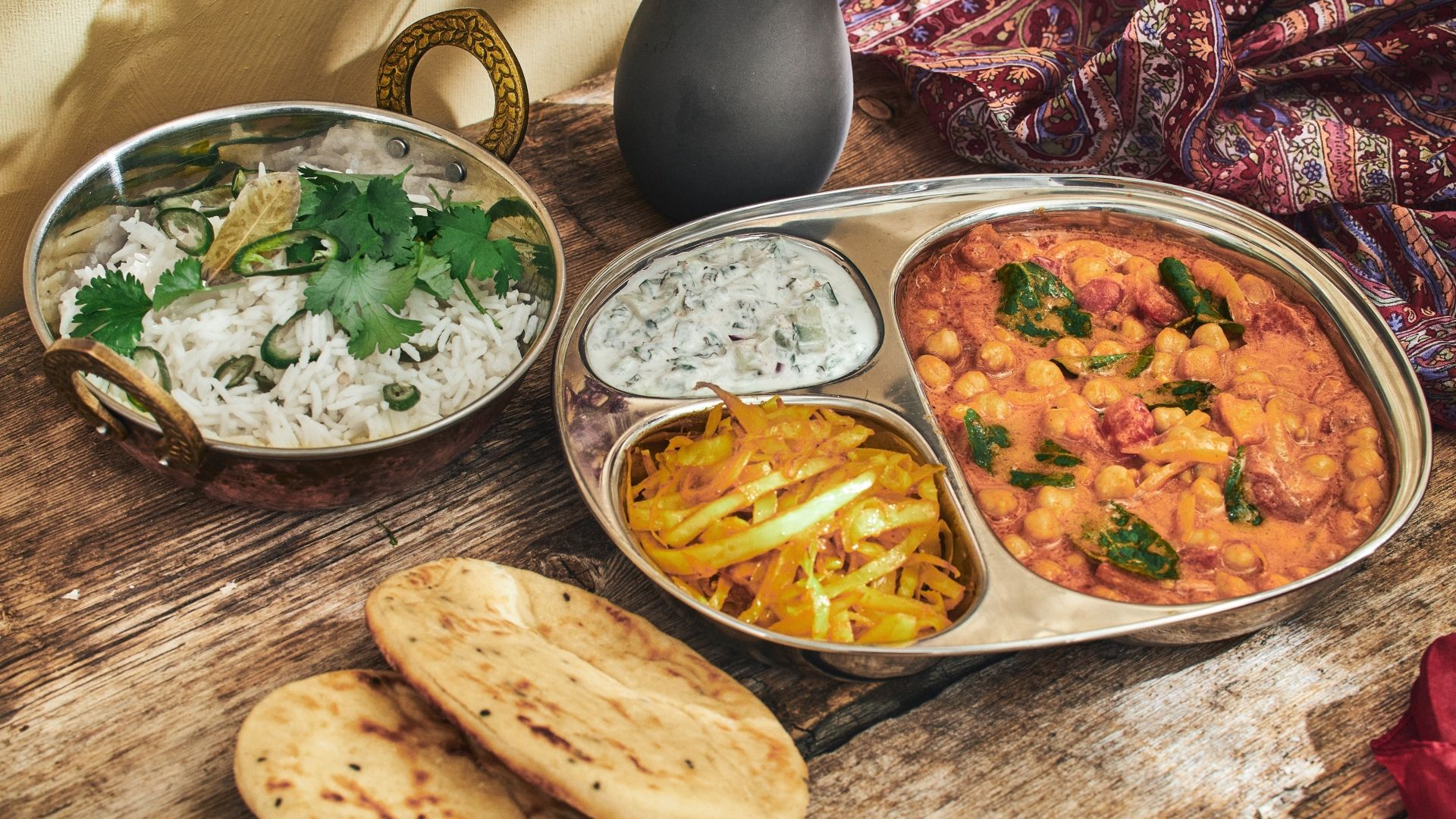 Indisk punjabi thali opskrift