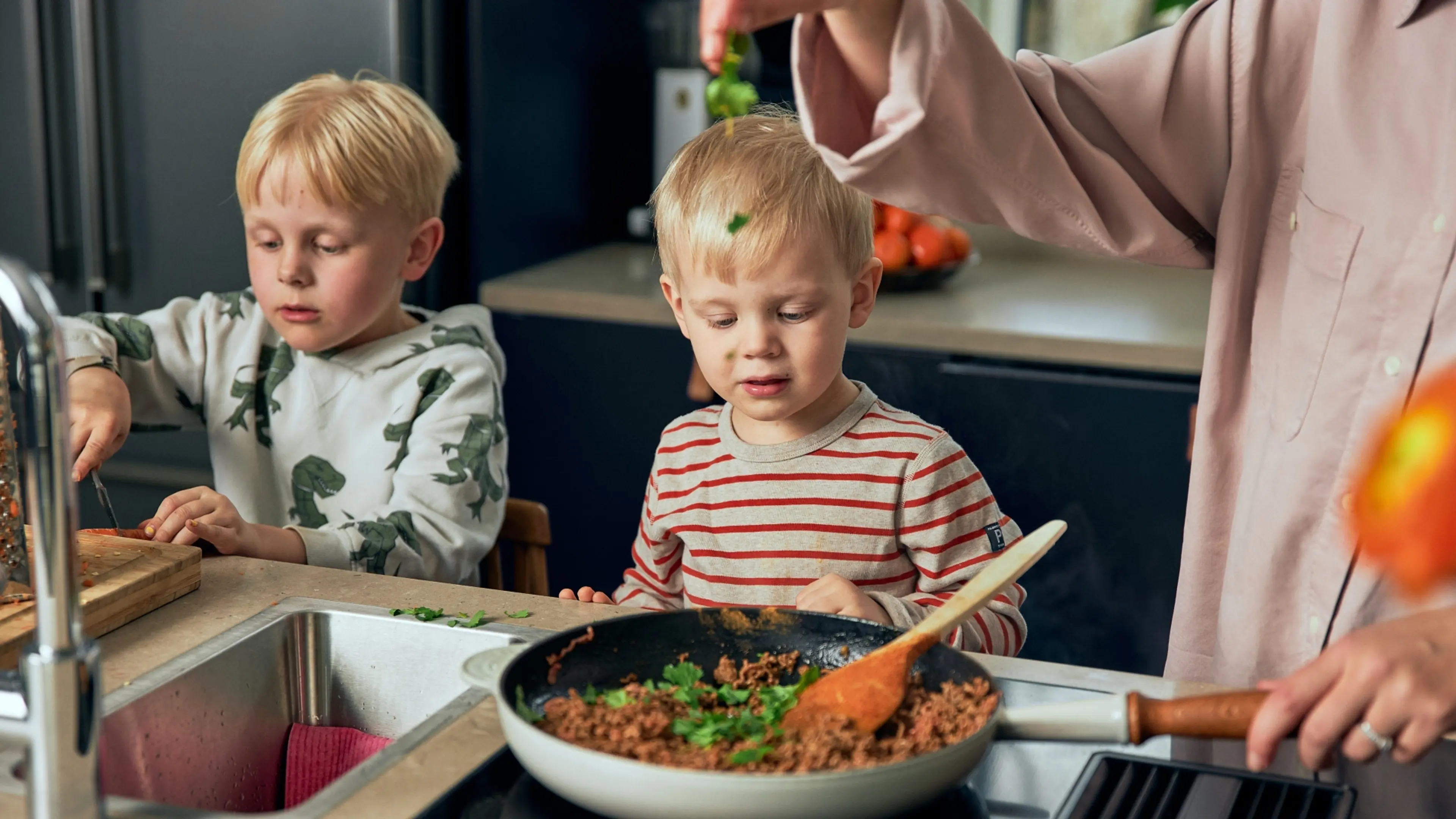 Tips og inspiration til madlavning for mindre børn