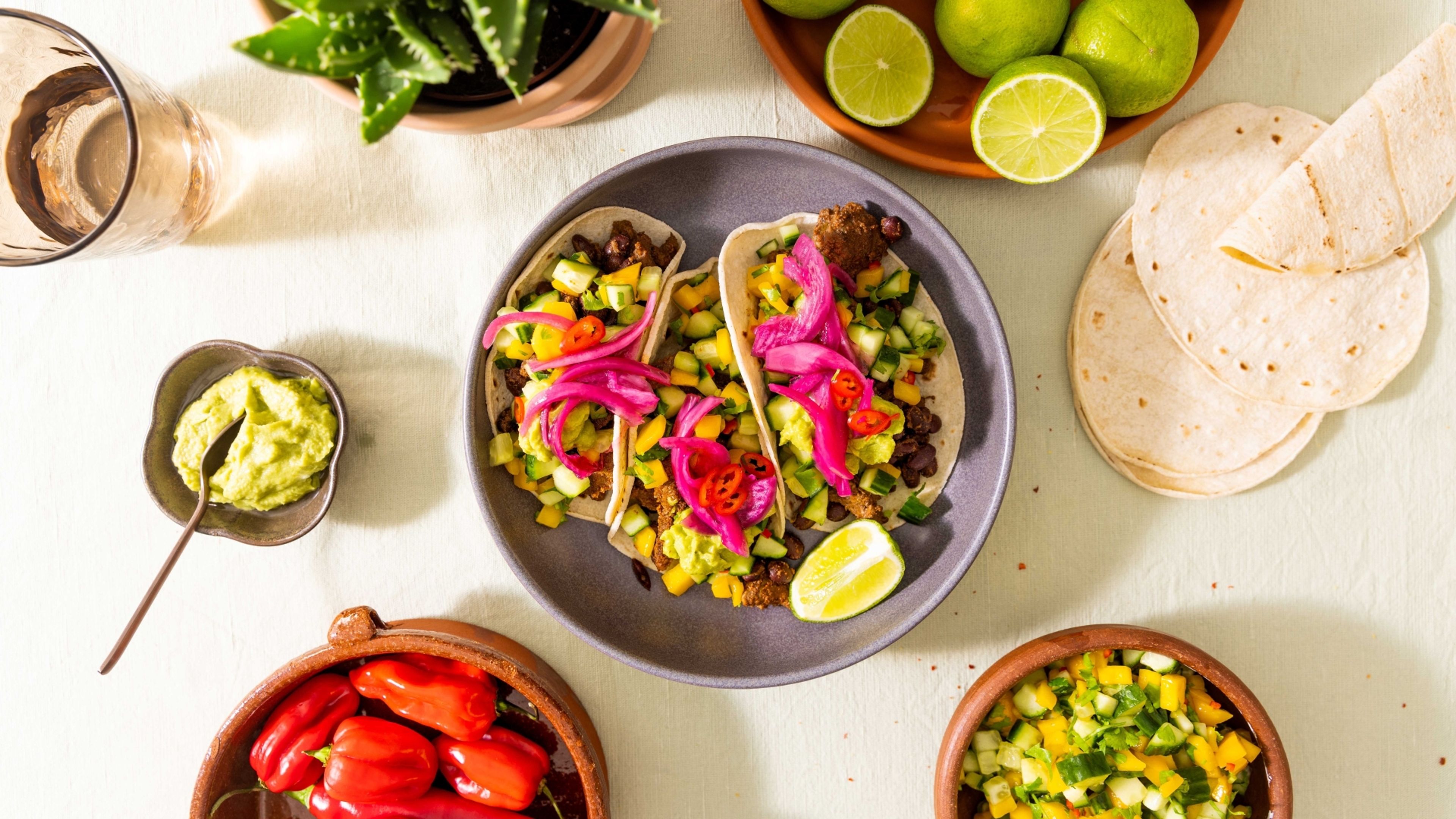 Tortillas med oksestrimler og bønner