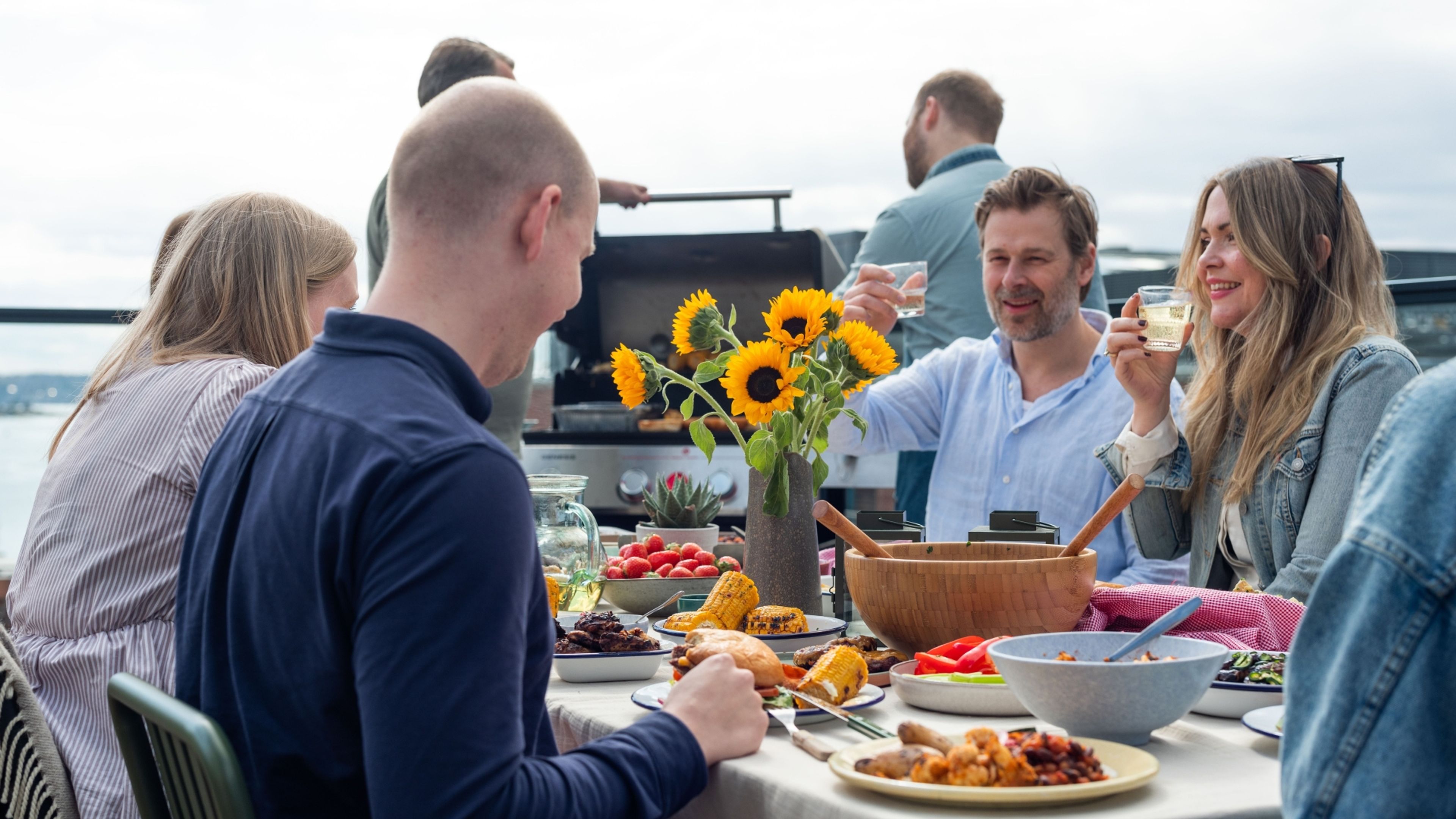 Grilltilbehør: 10 lækre forslag til din næste grillfest