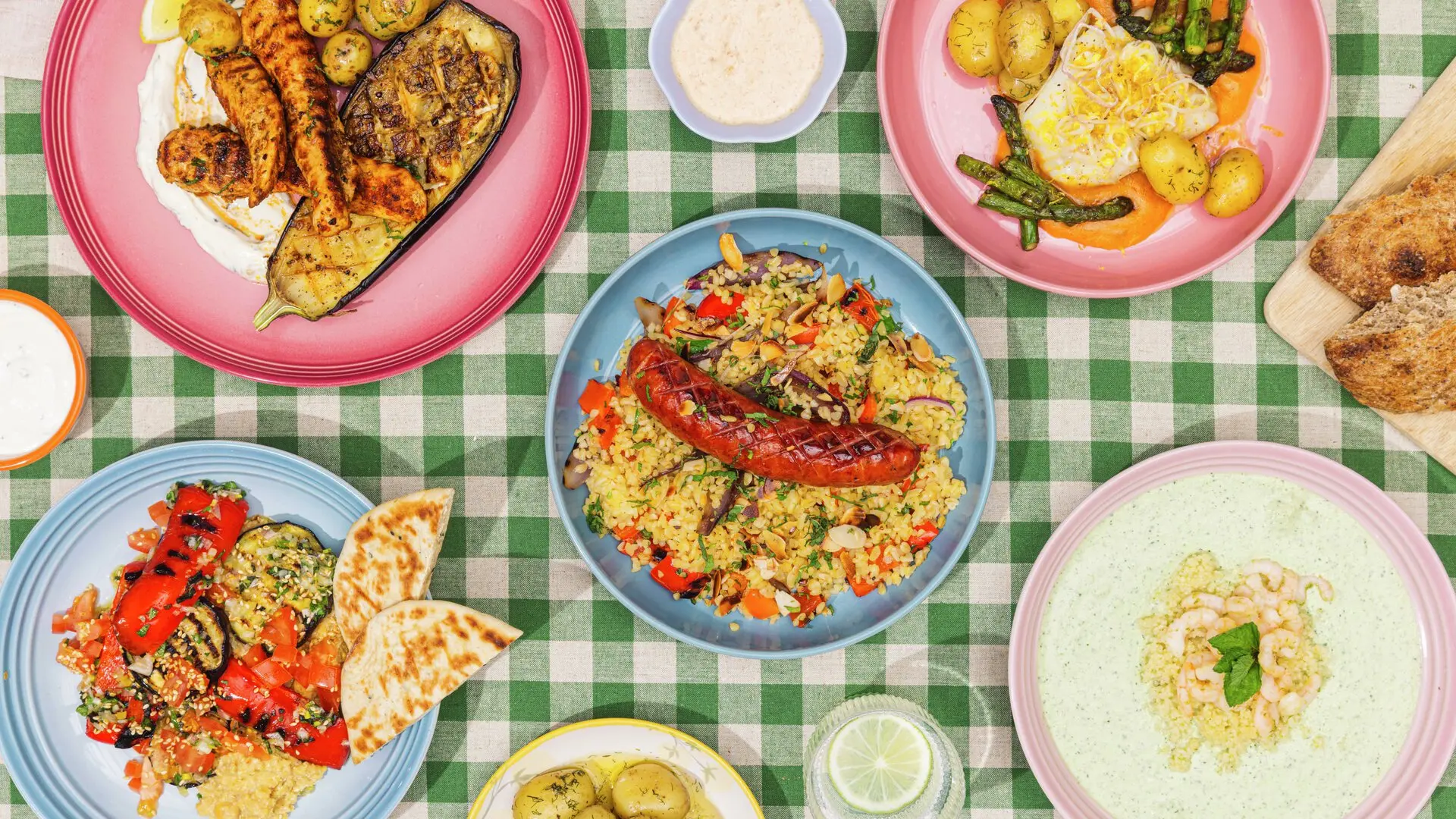 Nem sommermad til aftensmad – lette opskrifter og måltidskasser til hele familien