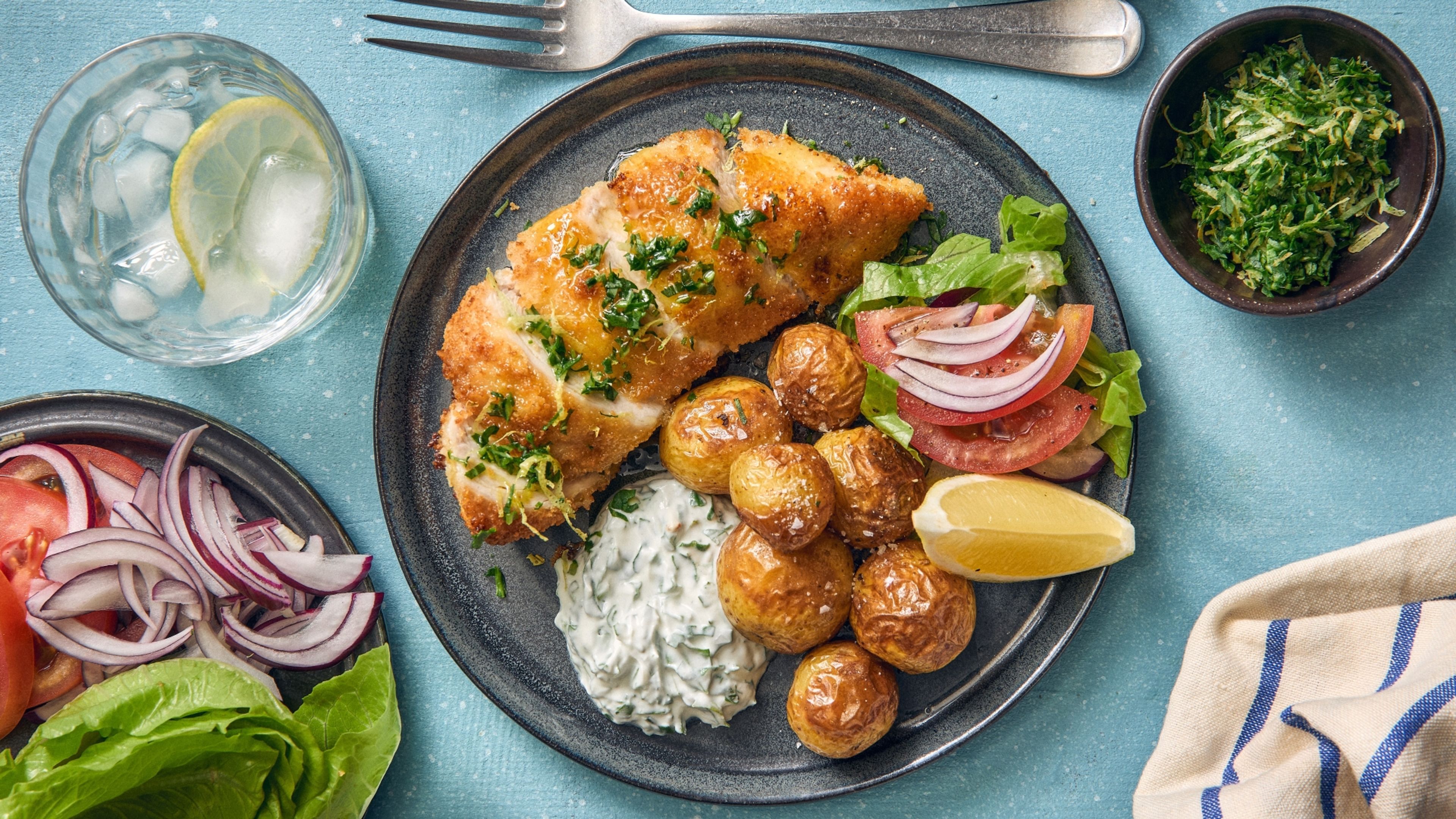 Kyllingeschnitzel med gremolata og rucola-yoghurt