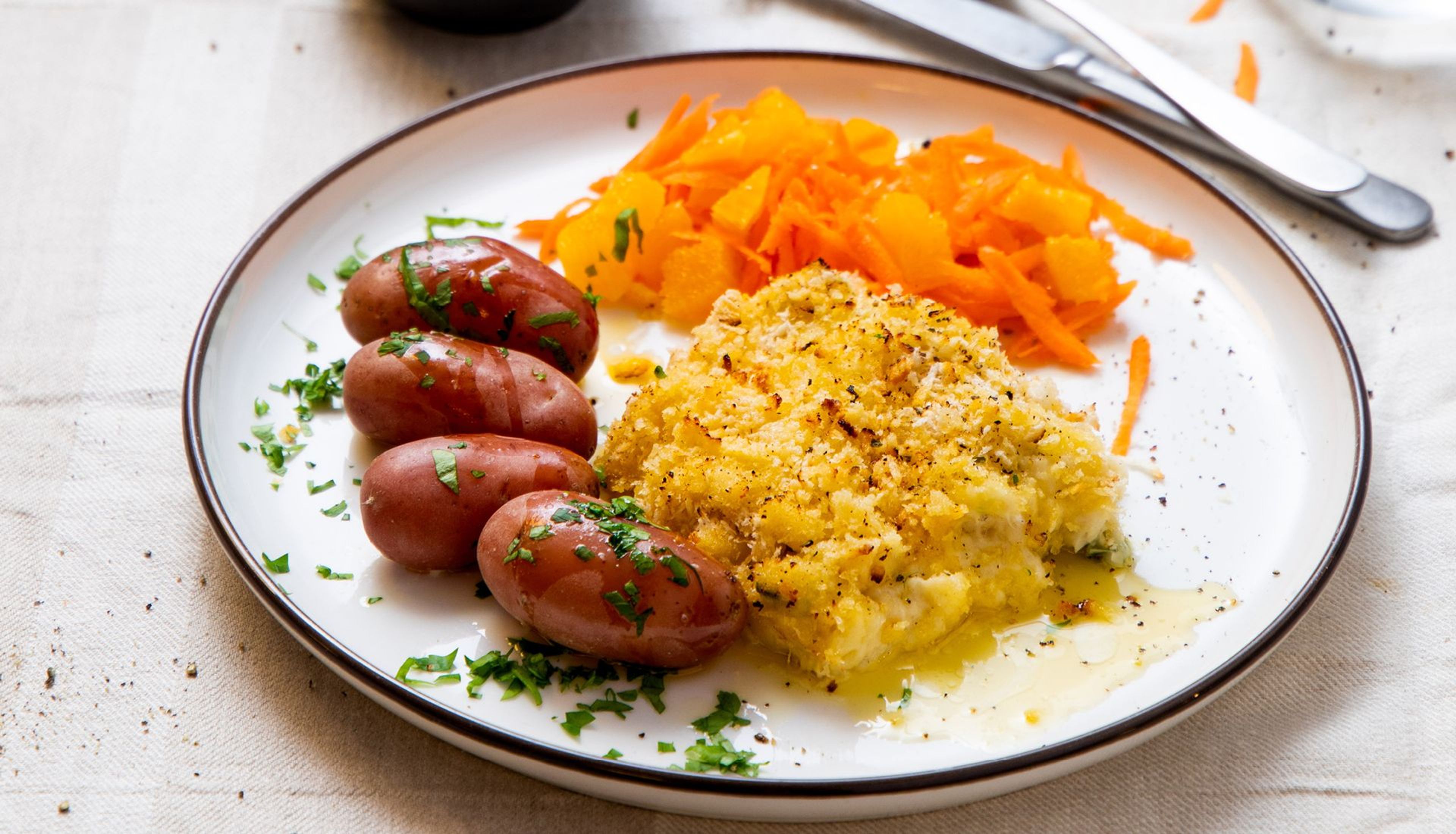 Fiskegrateng med råkostsalat