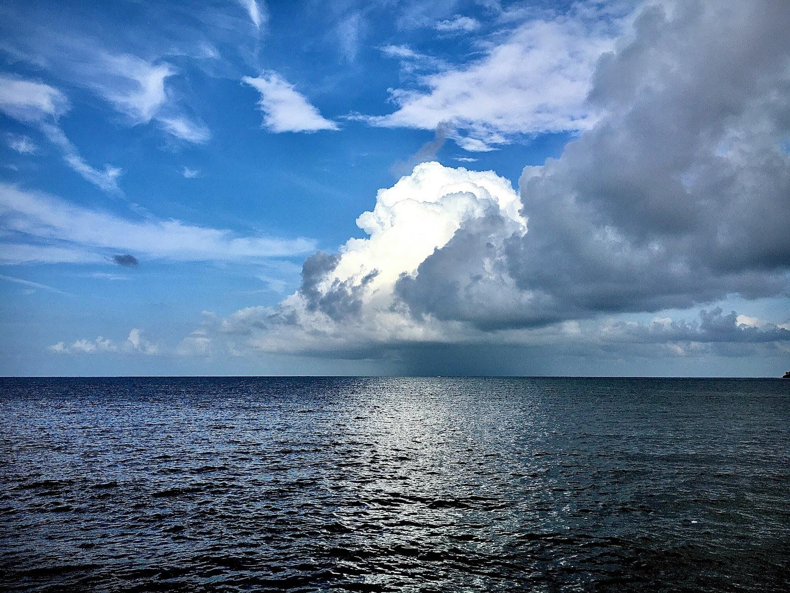Beach and sea with white cloud in Mumbai