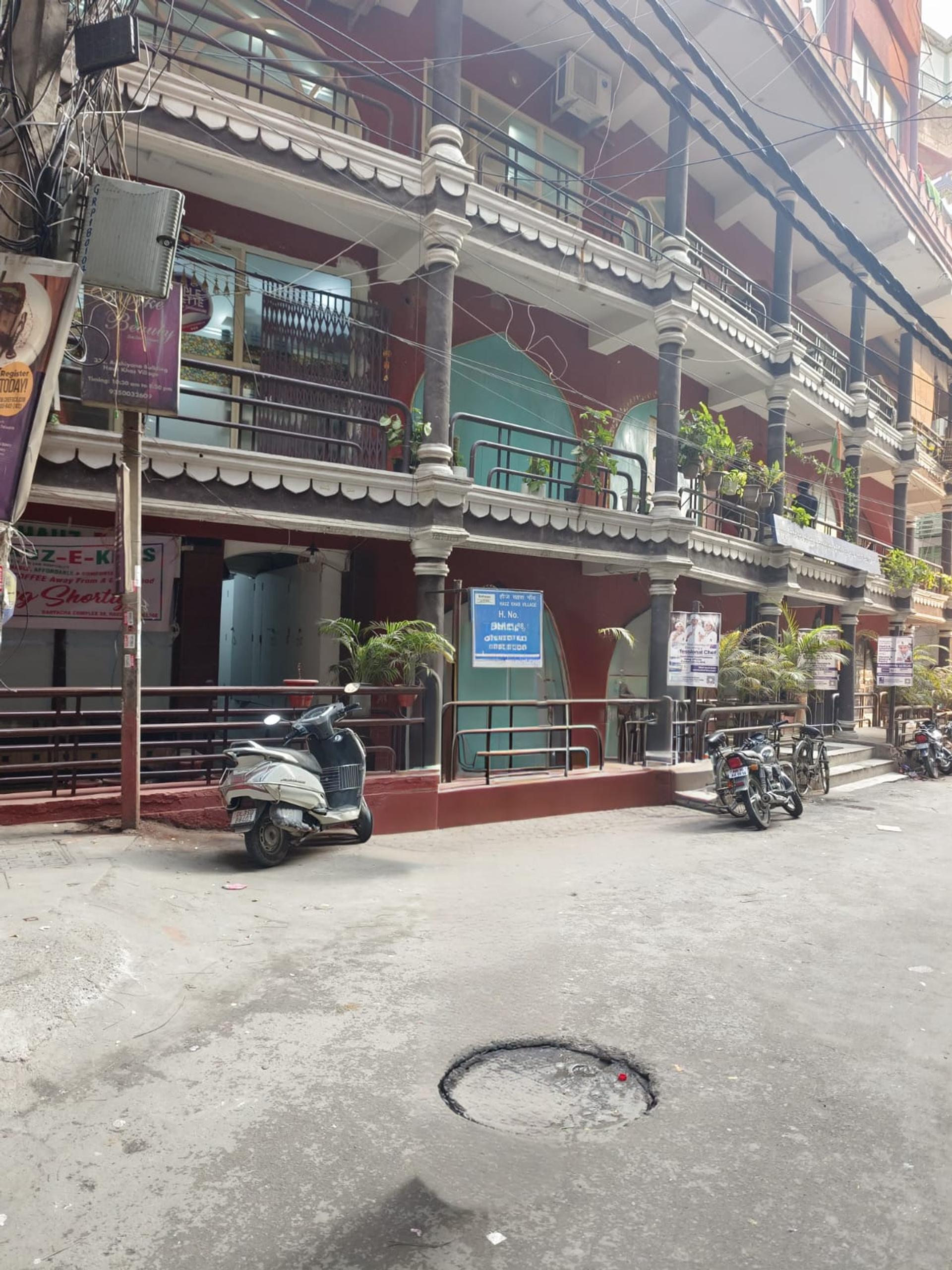 Random street in Hauz Khas Village