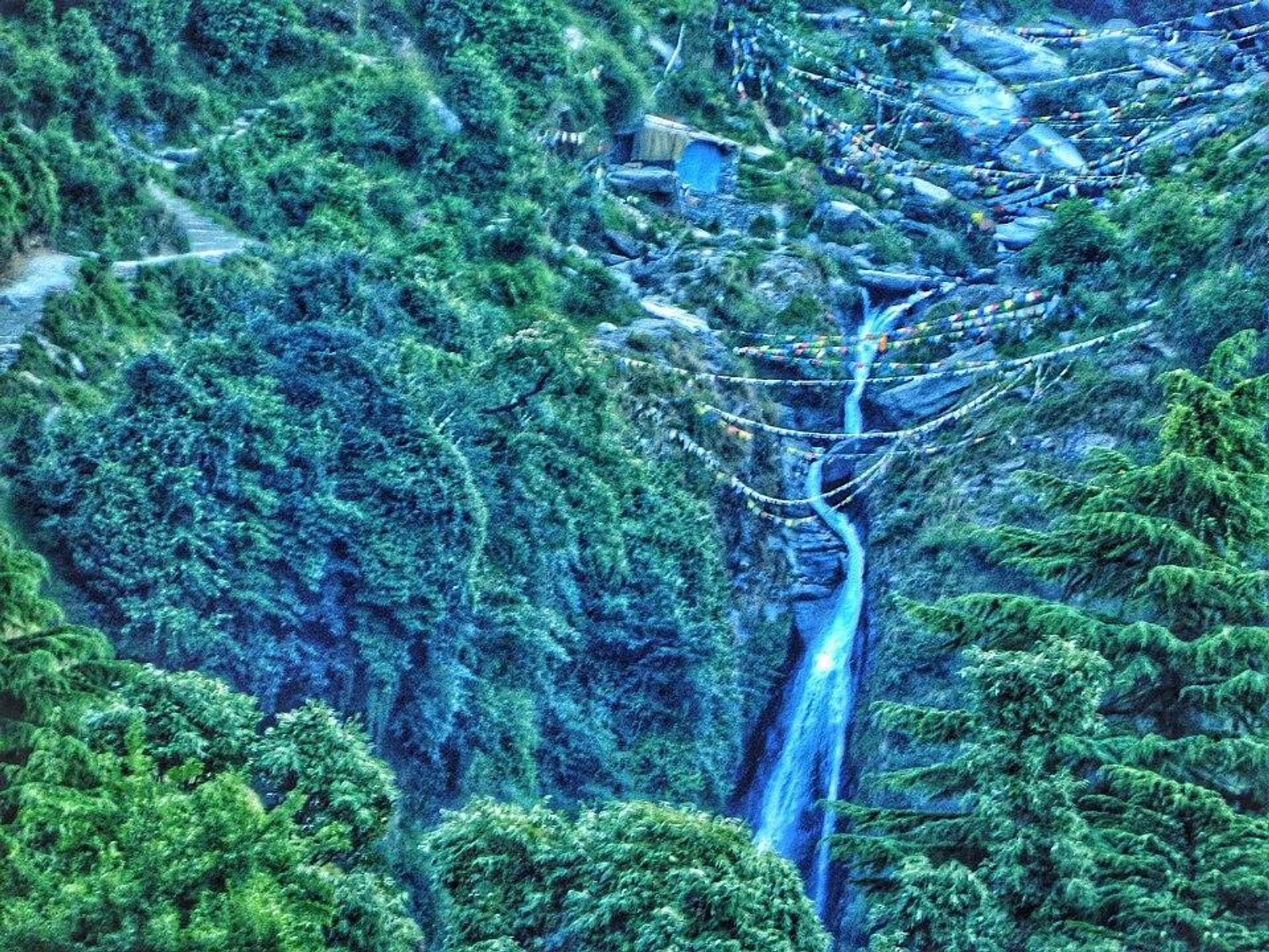 Bhagsu Falls