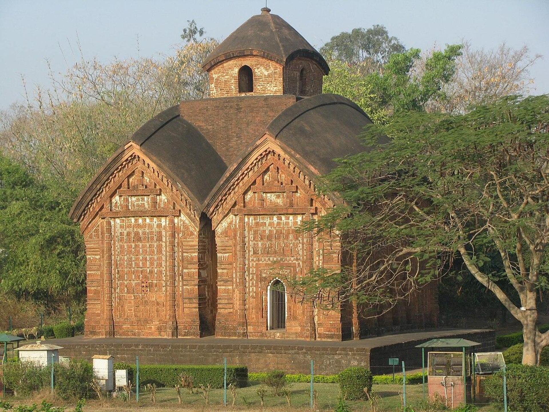 The twin thatch-style roofline of the Jor Bangla temple, Bishnupur