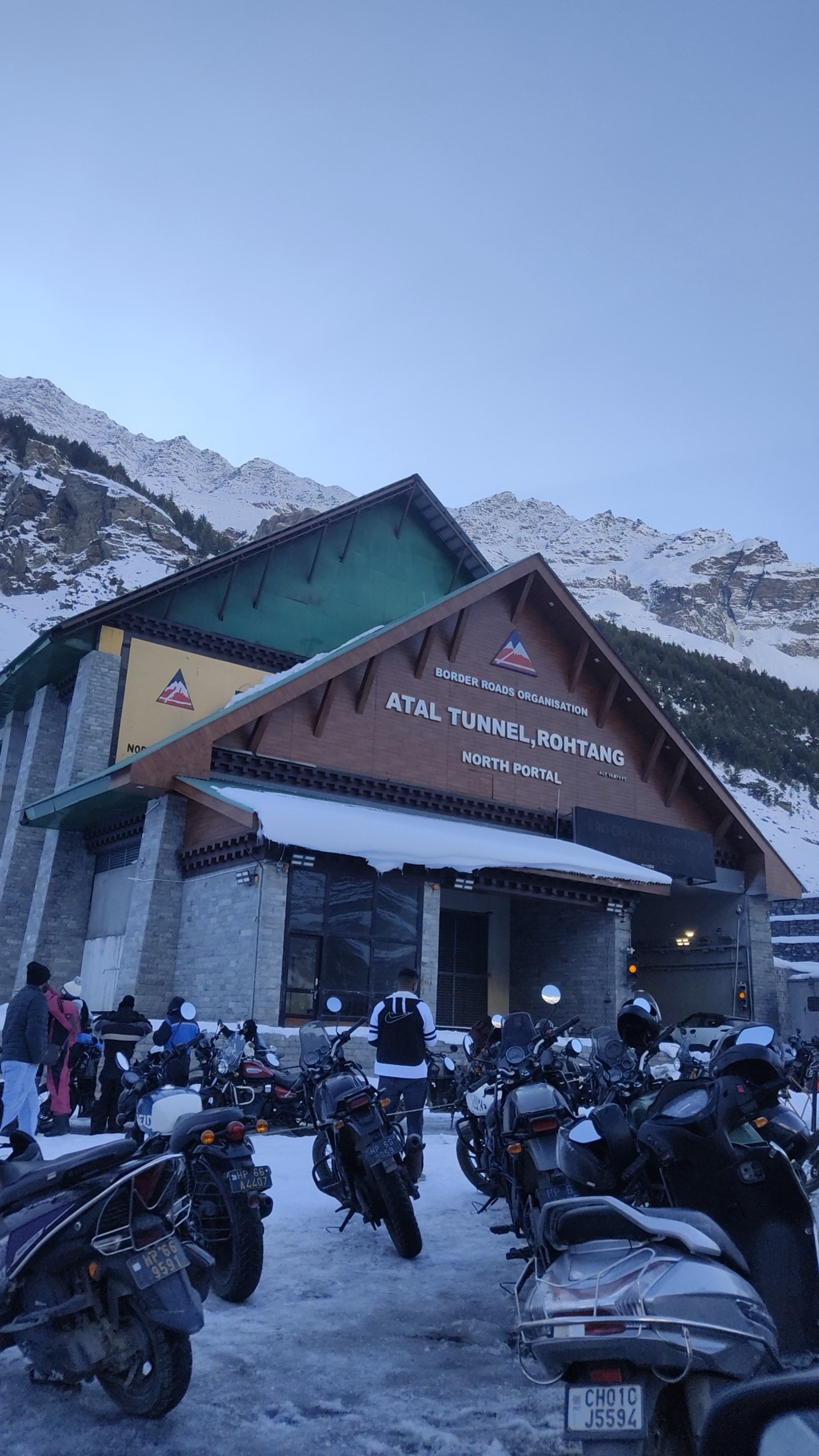 Atal Tunnel lodge
