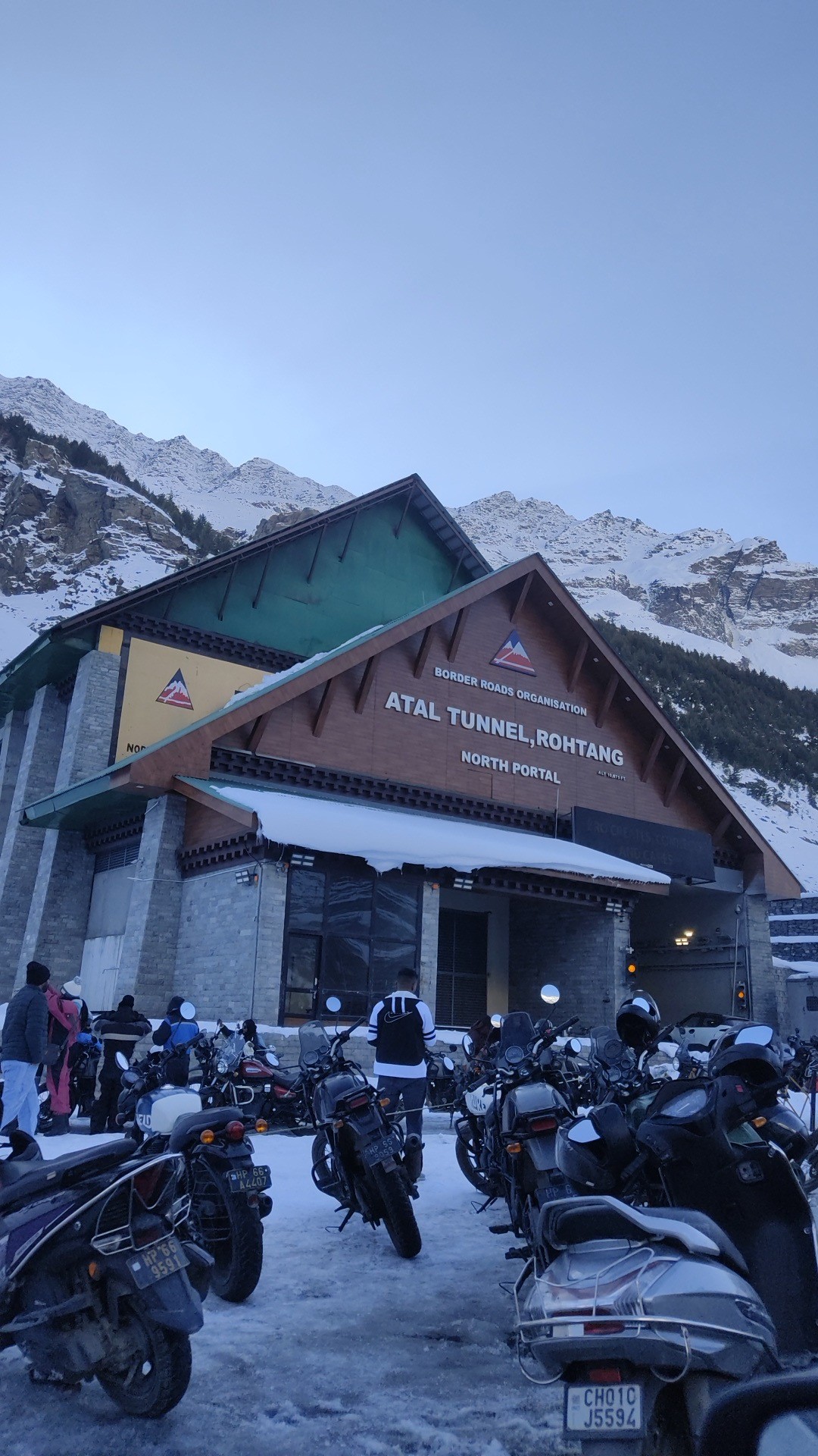 Atal Tunnel lodge