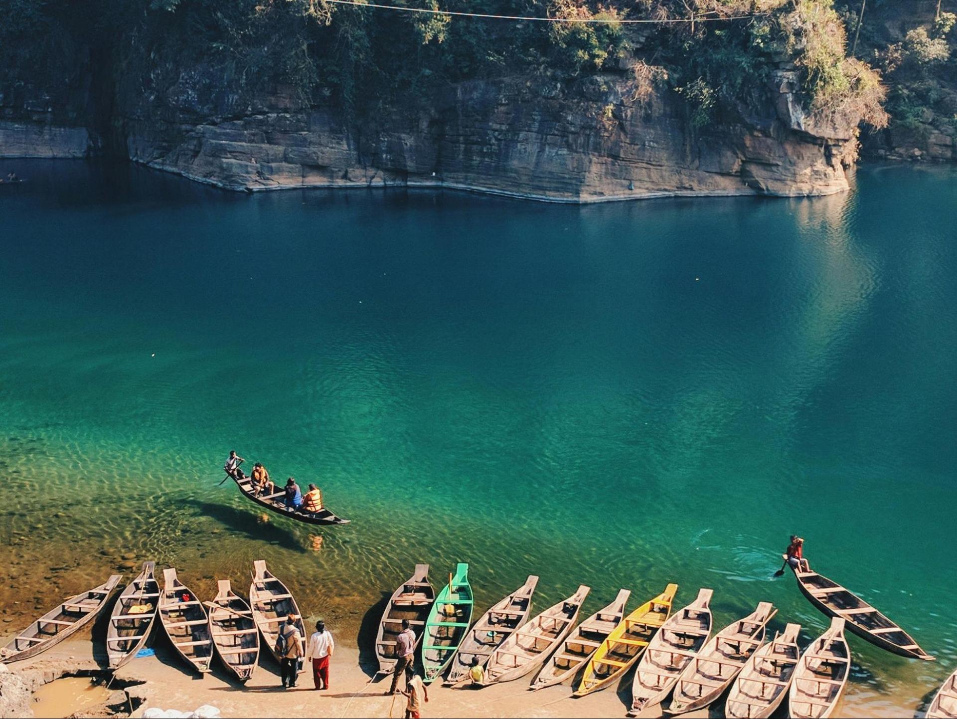 Boat Ride at Umngot River, Dwaki