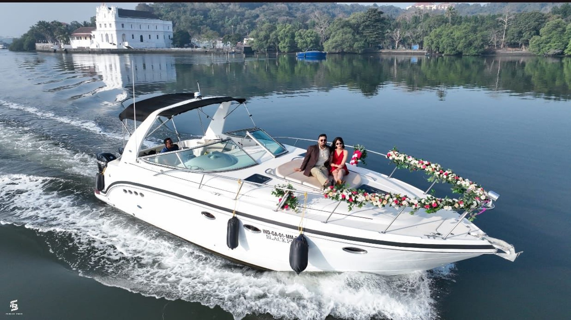 Your Private Luxury Yacht