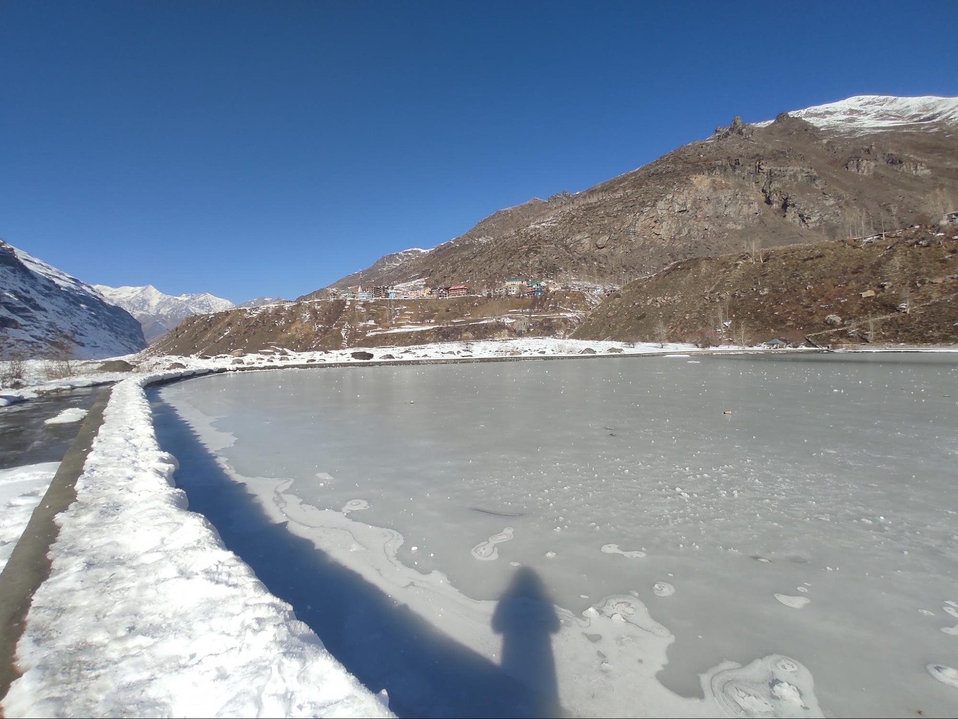 Sissu frozen lake