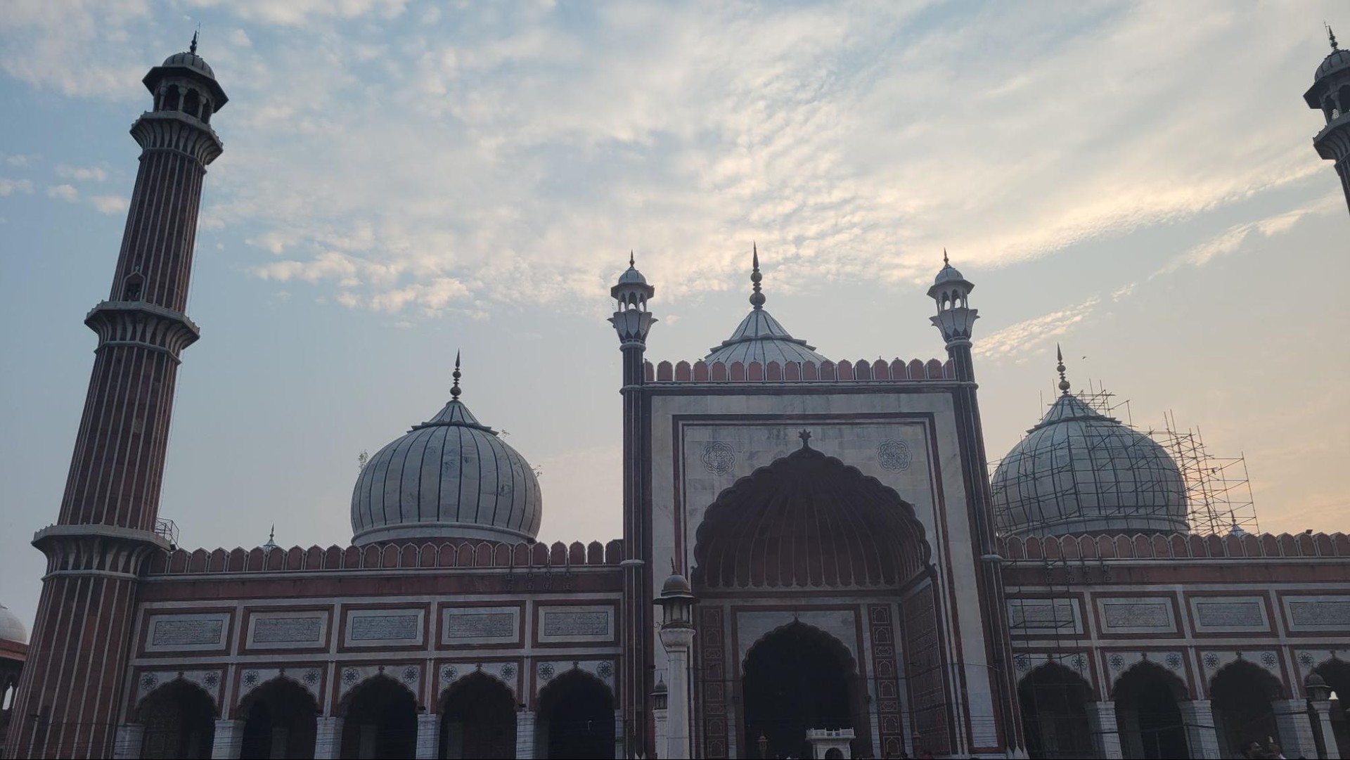 The Sunset Shot of Masjid-i-Jehan-Numa or Jama Masjid