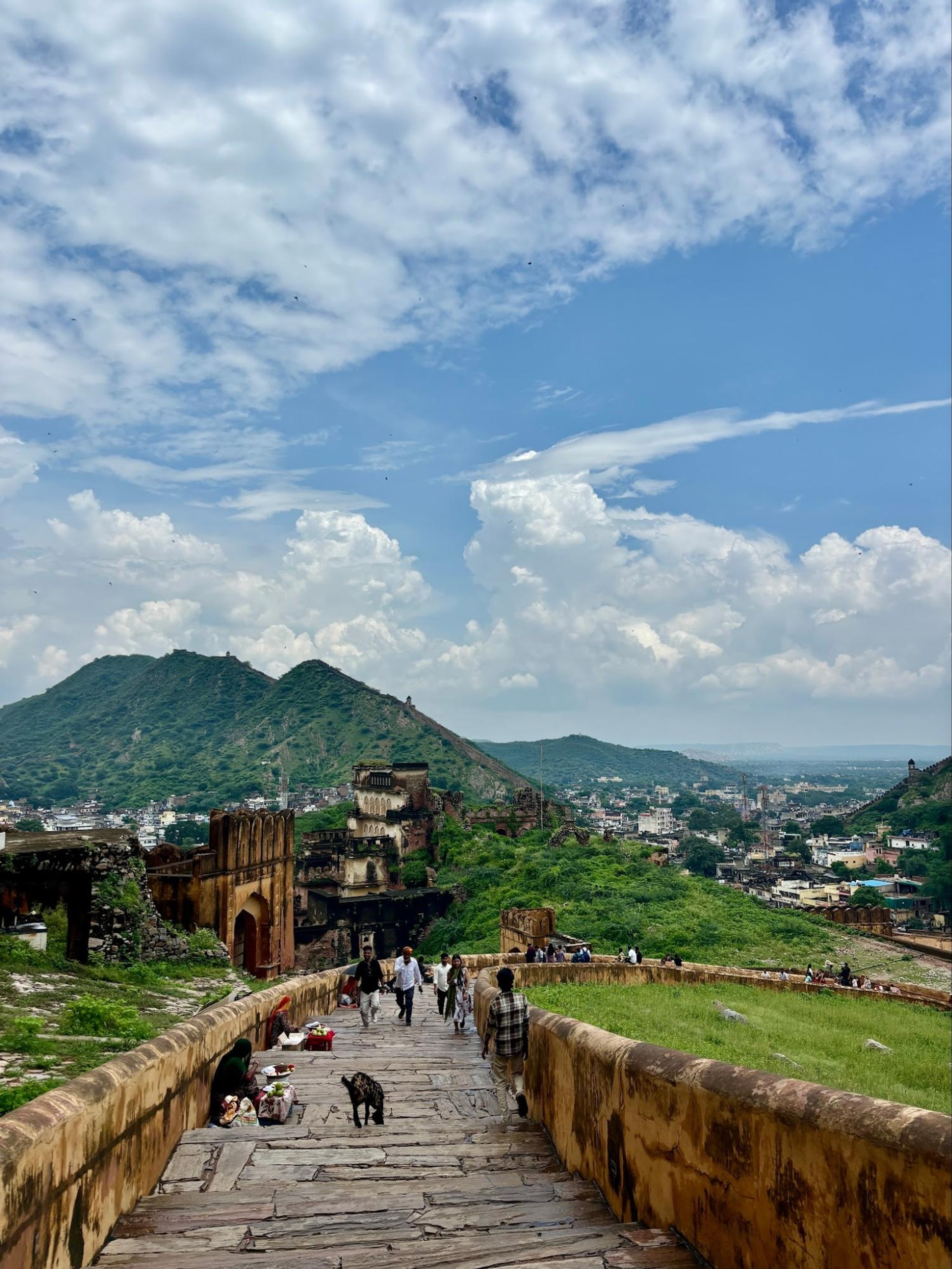Path to Amber Fort