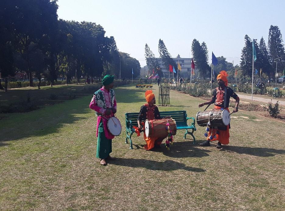 People playing Dhol