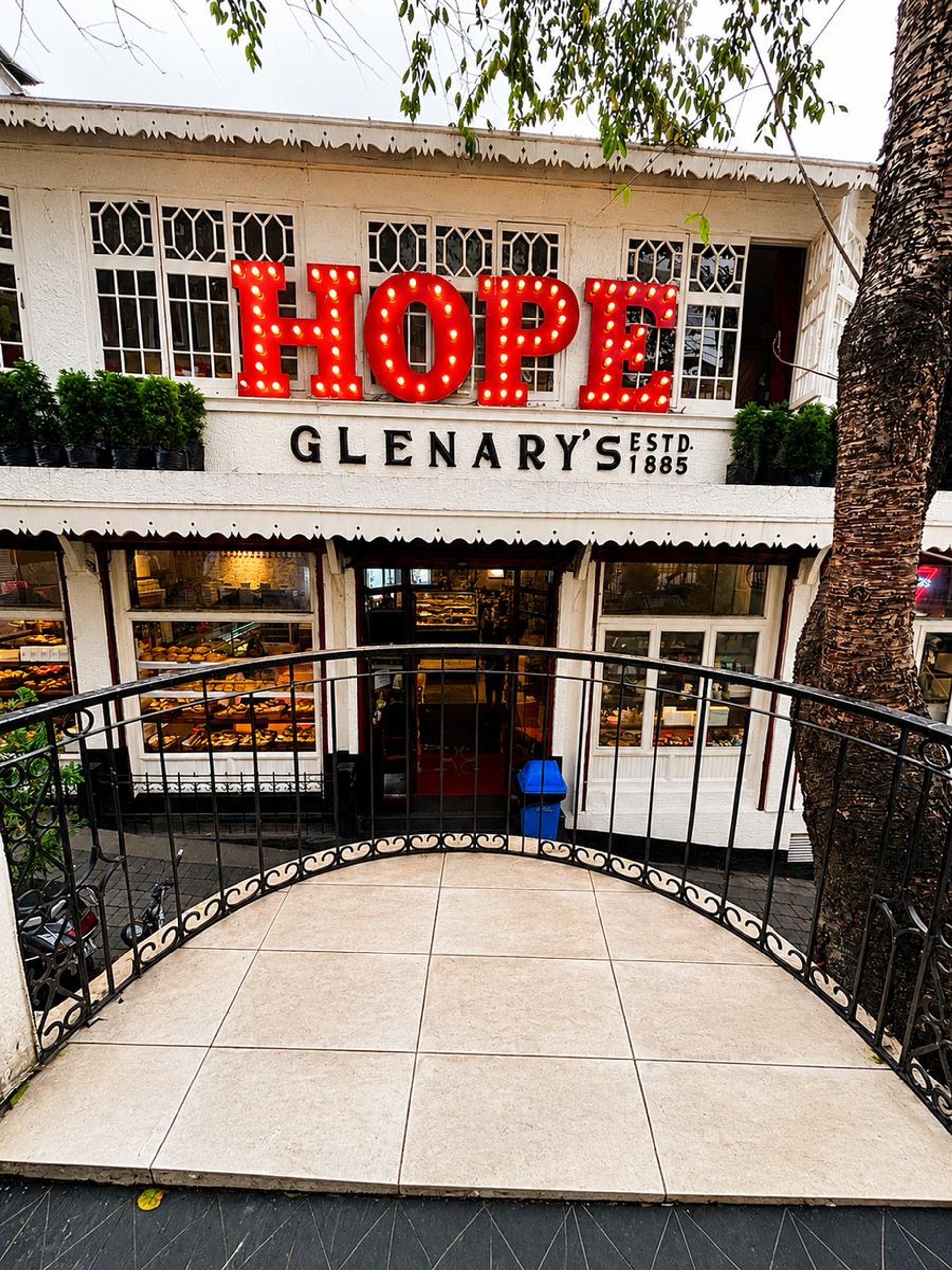 Entrance to Glenary’s Hope