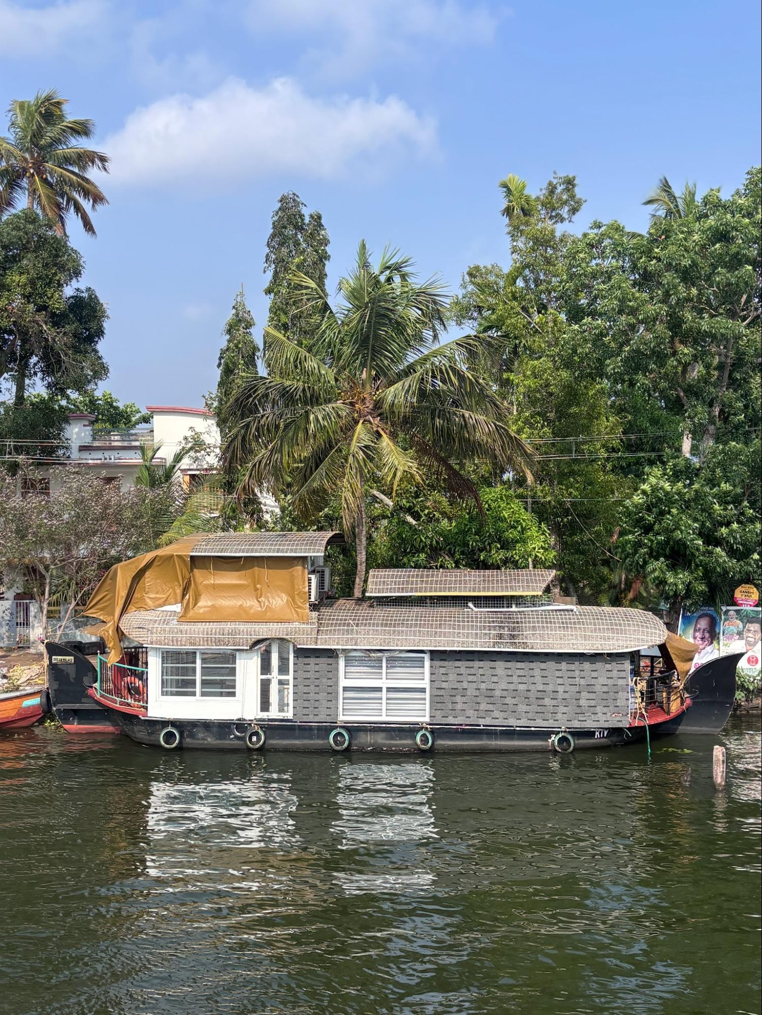 Luxury houseboat experience Alleppey