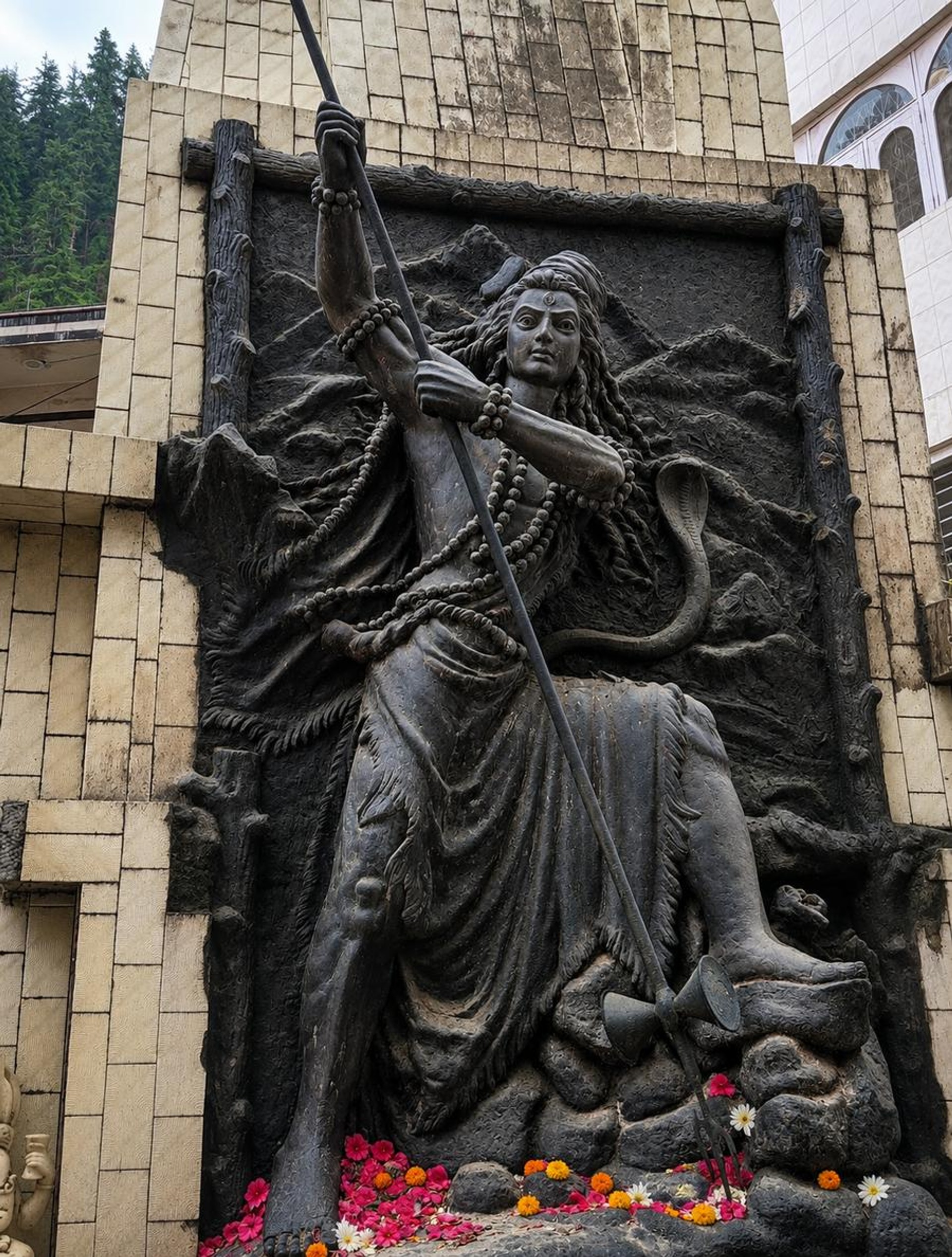 Kasol sculpture