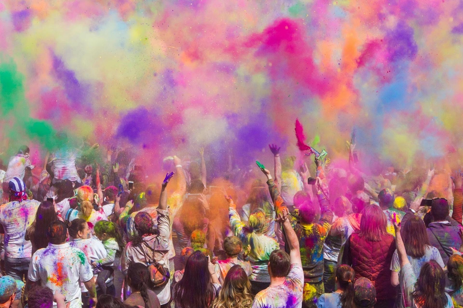  Holi festival