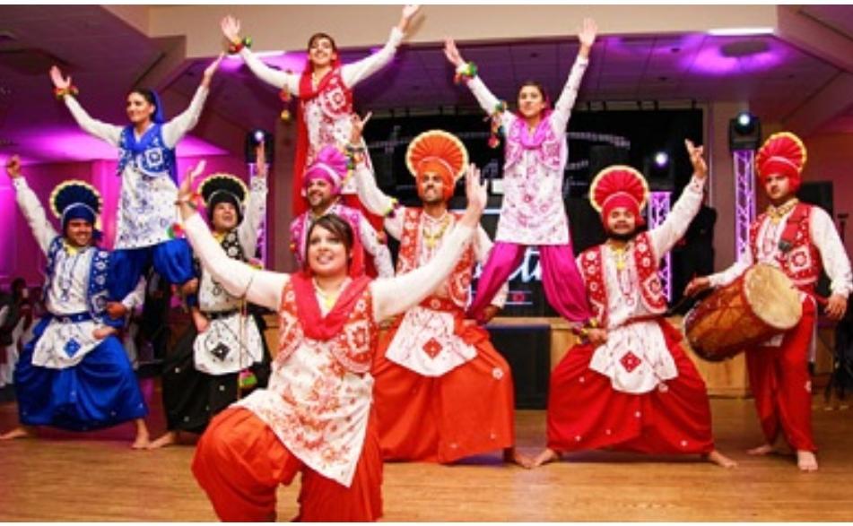 Bhangra dance by Wikimedia Commons (https://upload.wikimedia.org/wikipedia/commons/1/1c/Bhangra-dance.jpg