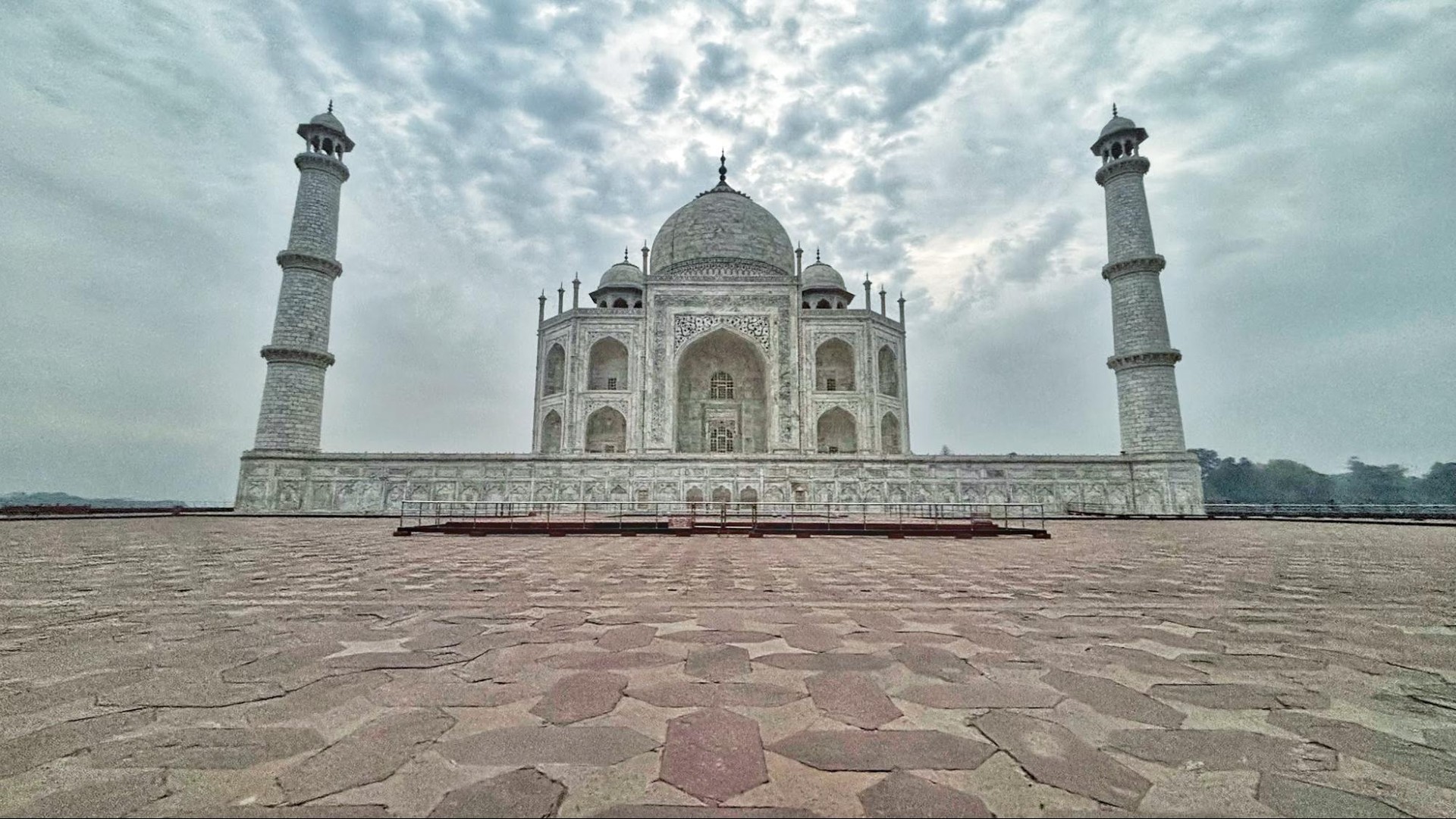 Taj Mahal in Cloudy Weather