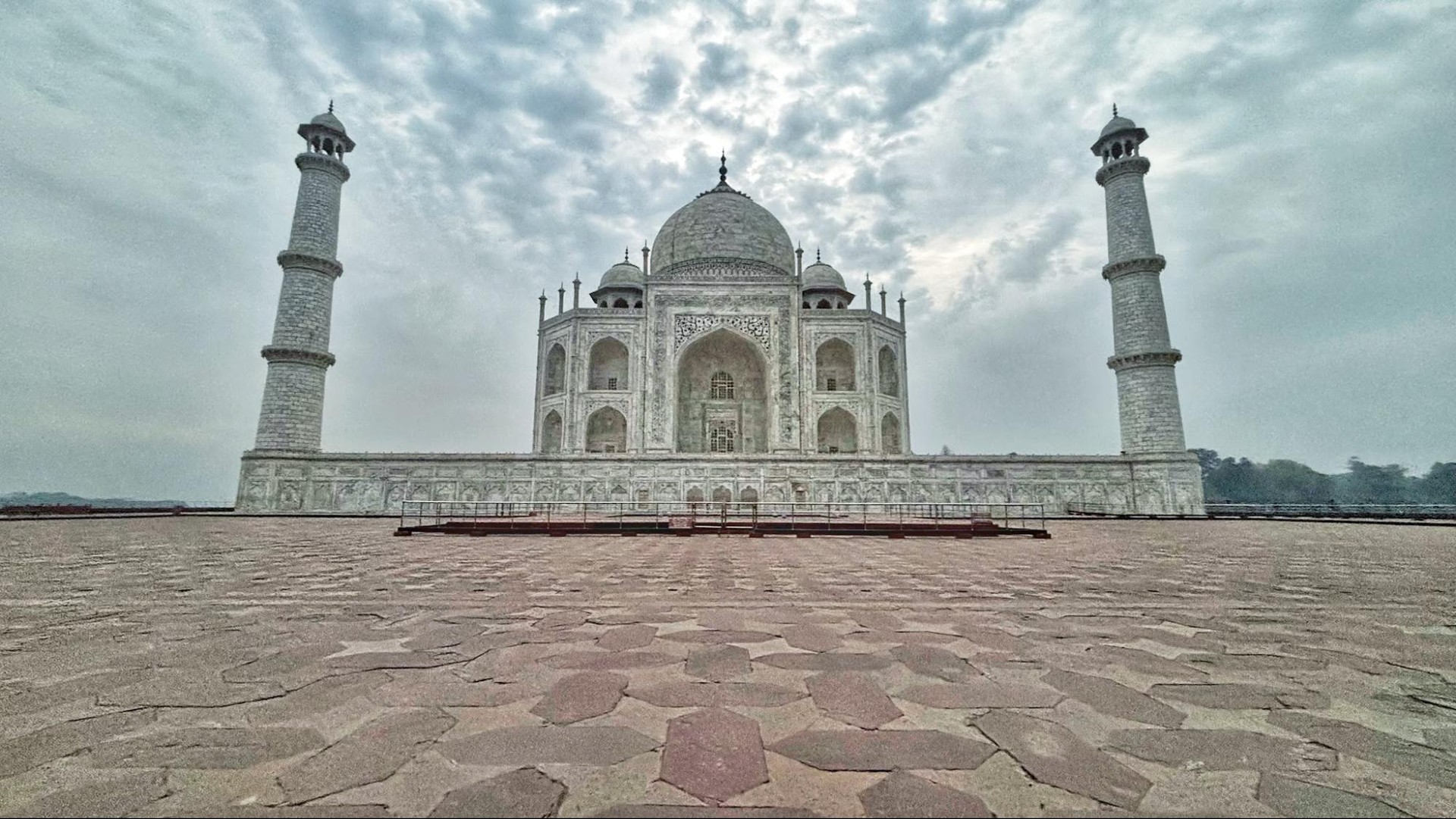 Taj Mahal in Cloudy Weather
