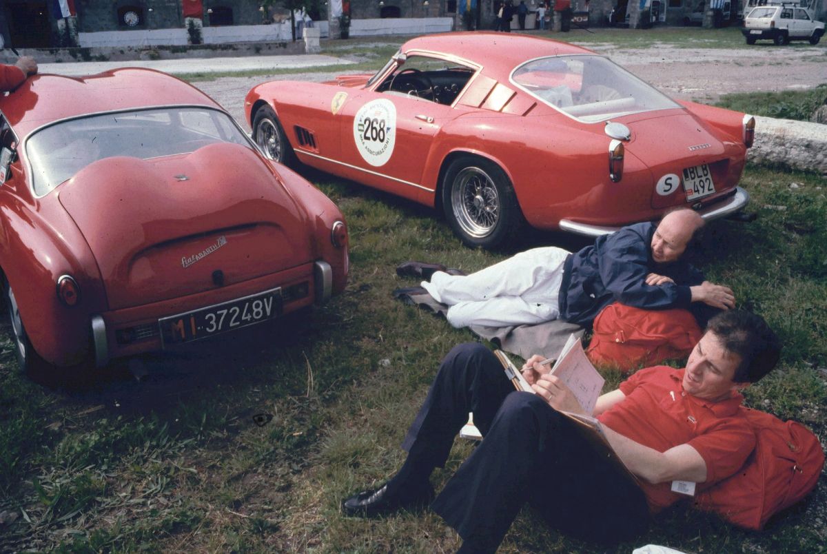 Archival photograph of entrants at the 1988 Mille Miglia classic car rally