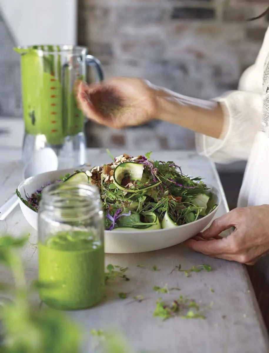 blender_girl_salad.jpg
