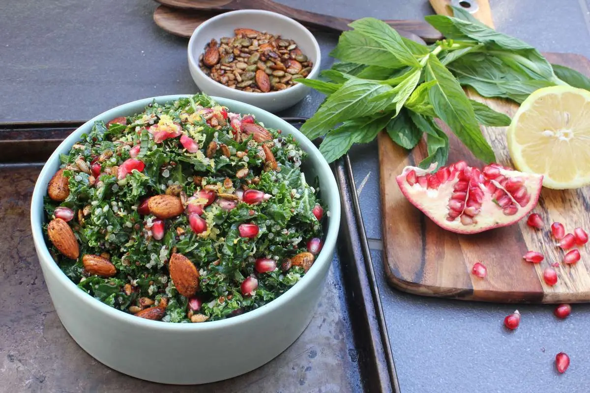 kale_and_pomegranate_salad_lunch_-_lisa_guy.jpg