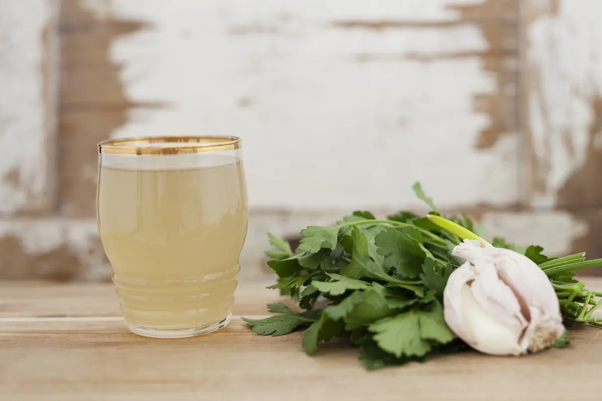 immune_boosting_bone_broth_1.jpg