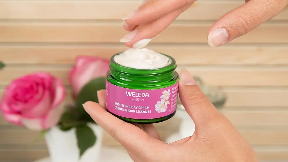 Weleda Smoothing Day Cream - Wild Rose and White Tea 40ml