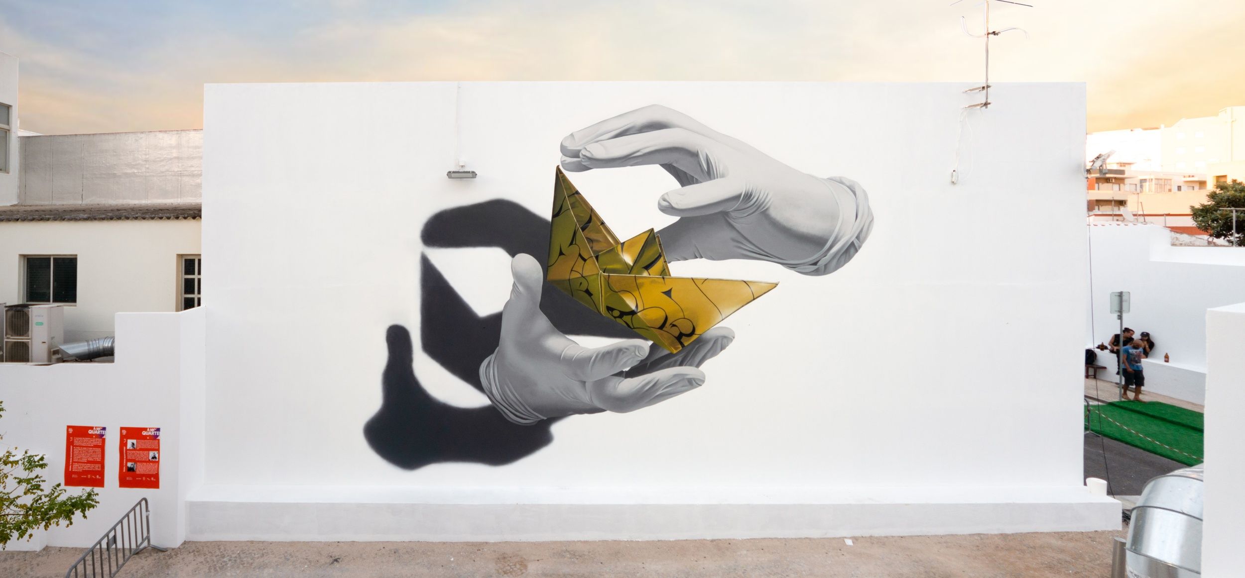 Gloves x Golden Paper Boat
