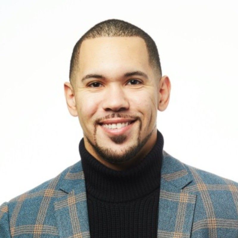 Headshot of Derek van de Streek