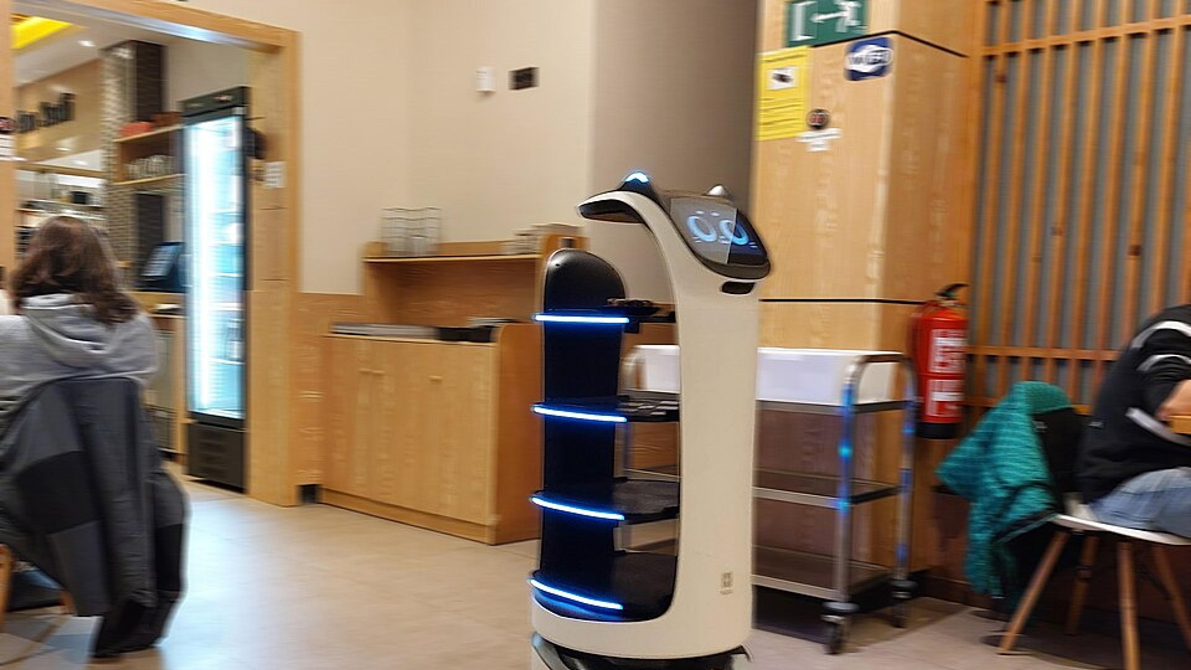 ABB wins record order for humanoid work cells