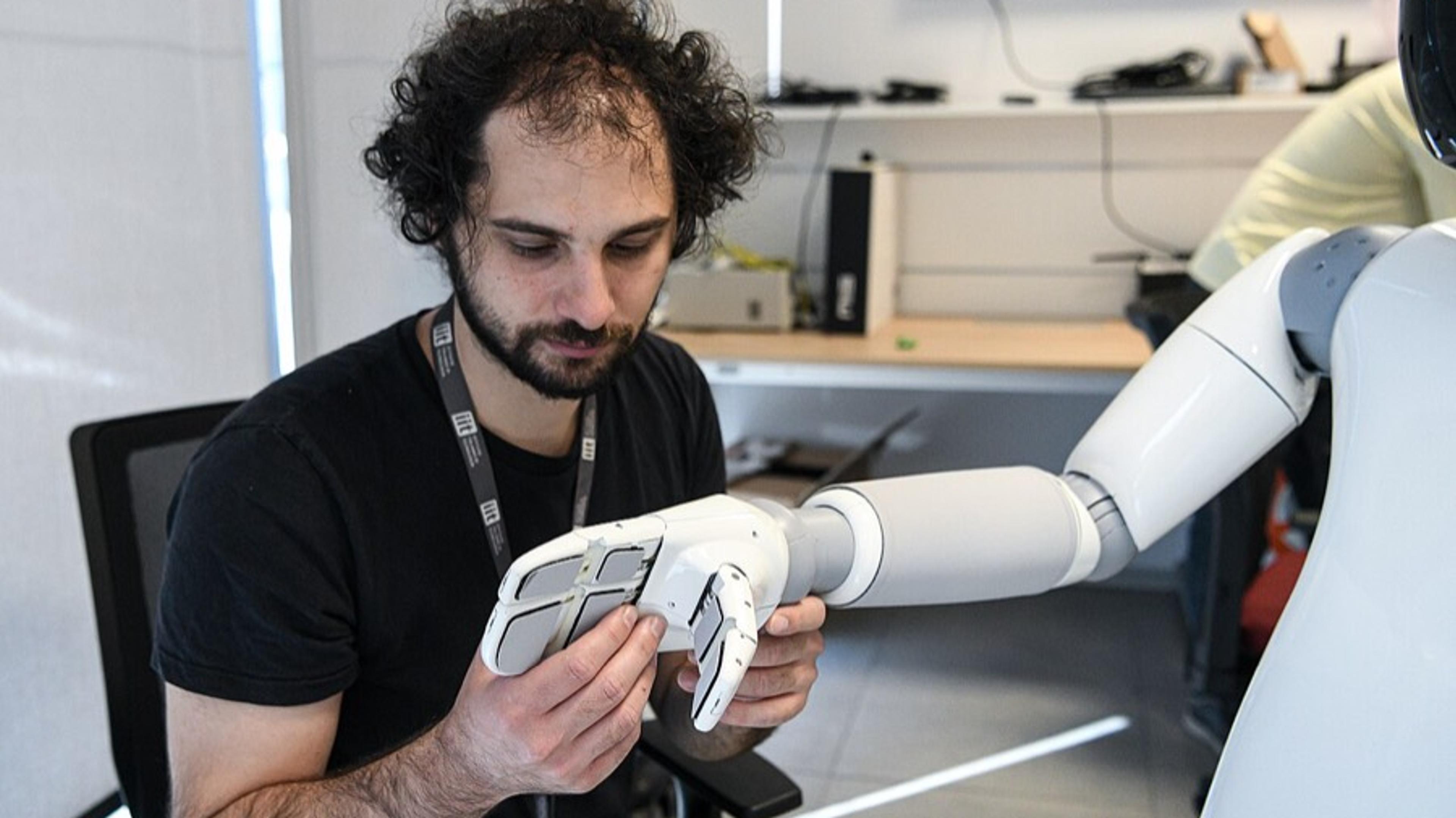 Vision-language models cut robot training time