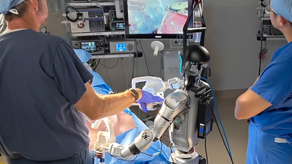 Surgeons Use Teleoperated Humanoid Robots to Perform Live Surgery
