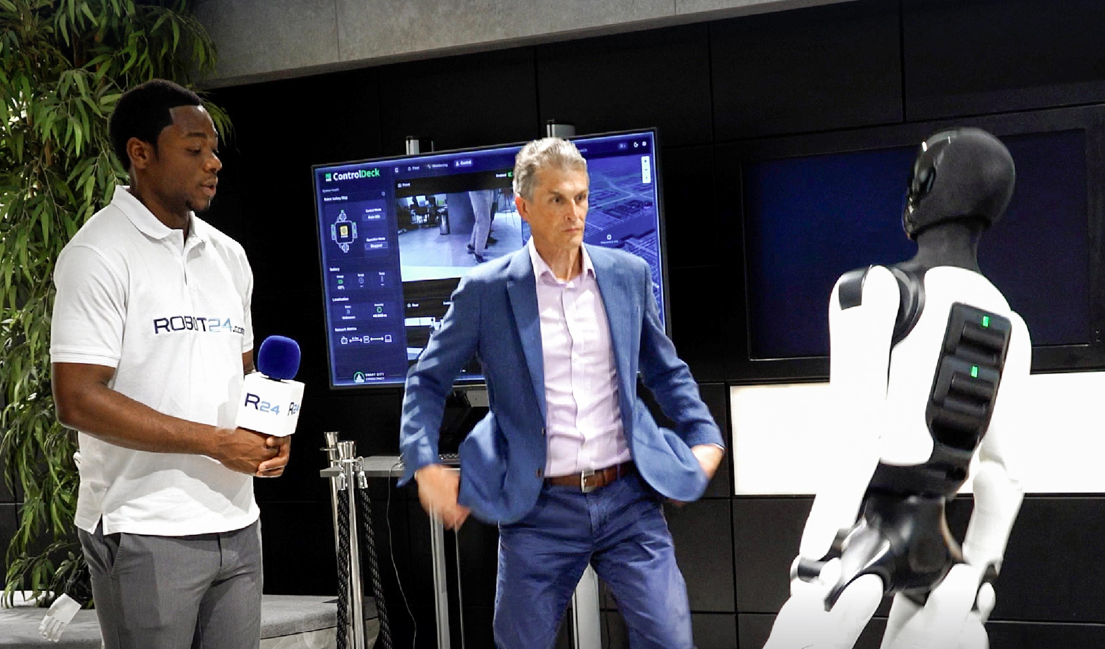 Agibot A2 Interviews with Playful Banter