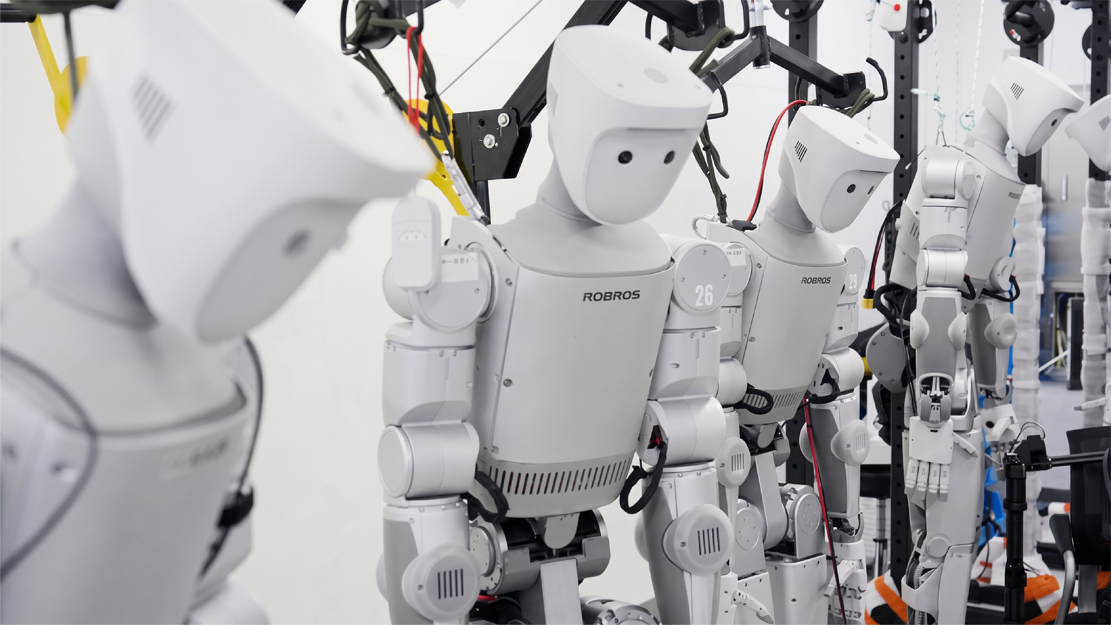 south-korea-lets-humanoid-robots-work-alongside-factory-workers