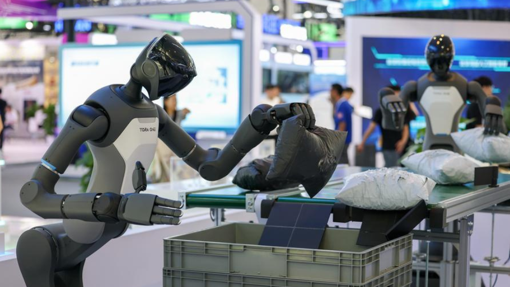 China's Humanoid Robot Production Expected to Exceed 100,000 Units in 2026