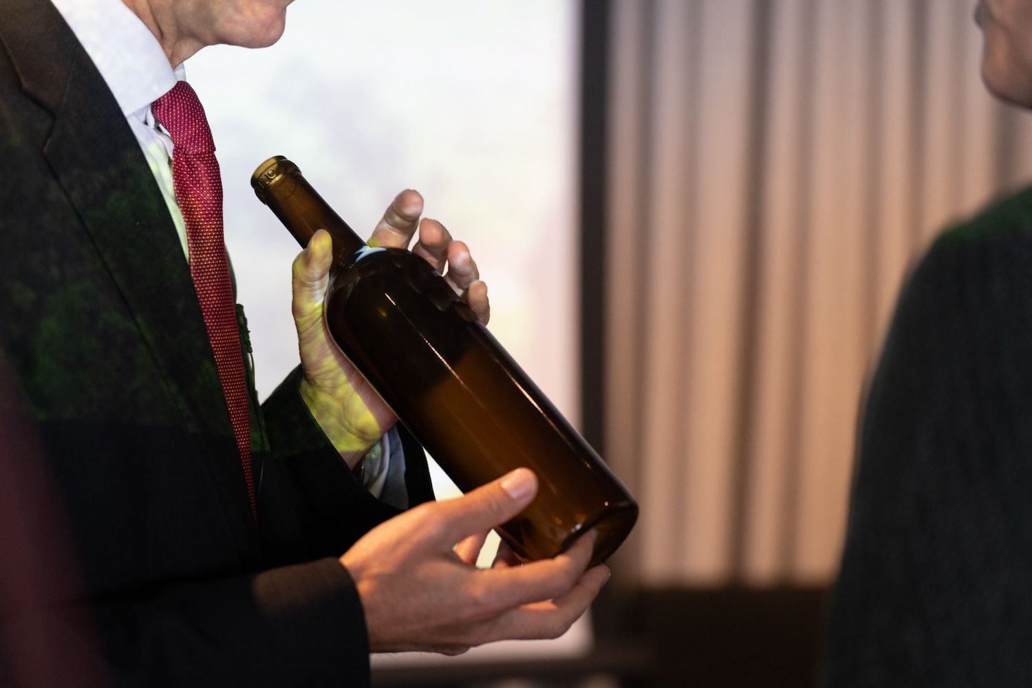 Light bottle, big ambition: Alentejo takes step towards lighter bottles