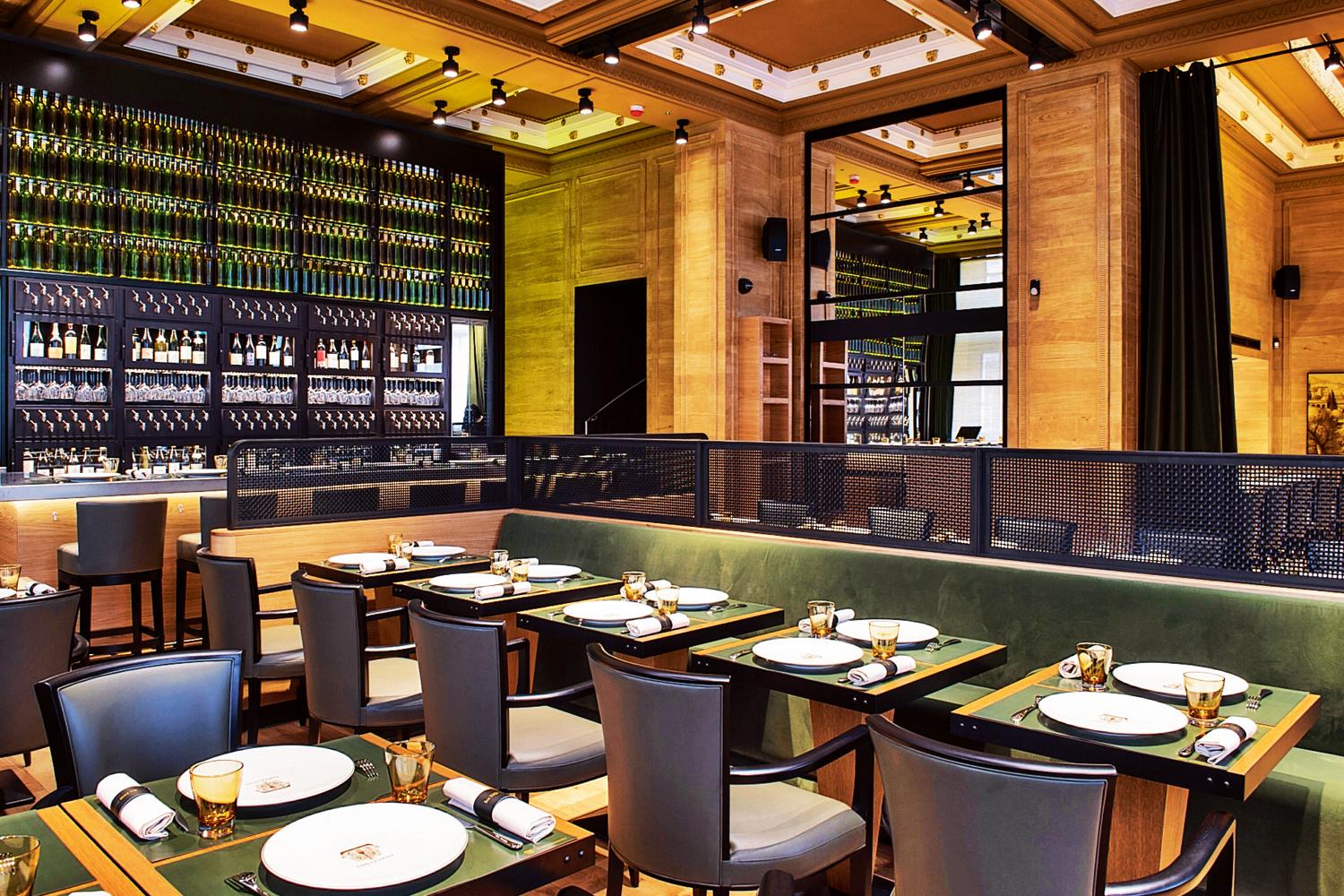 Bringing Chateau de Berne and Les 110 de Taillevent together