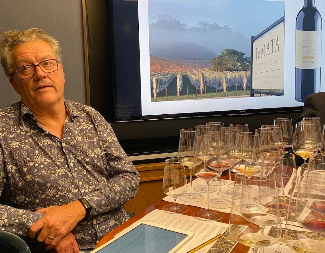 David Kermode analyses both new & aged New Zealand wines