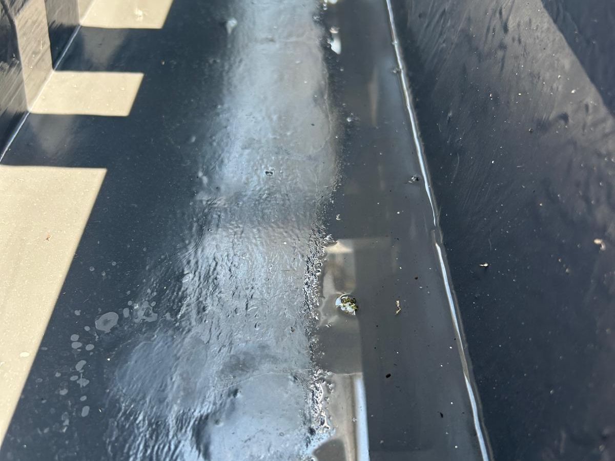 Liquid gutter lining between the roof slopes at the Gosport project