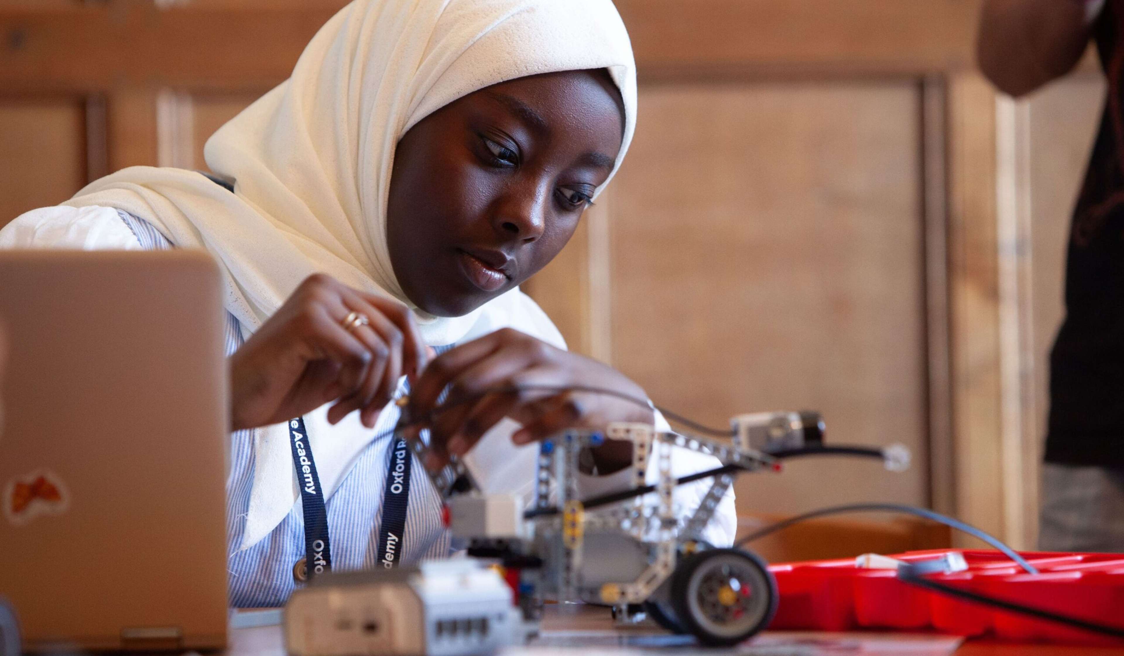 A Day in the Life of an Oxford Royale Engineering Student