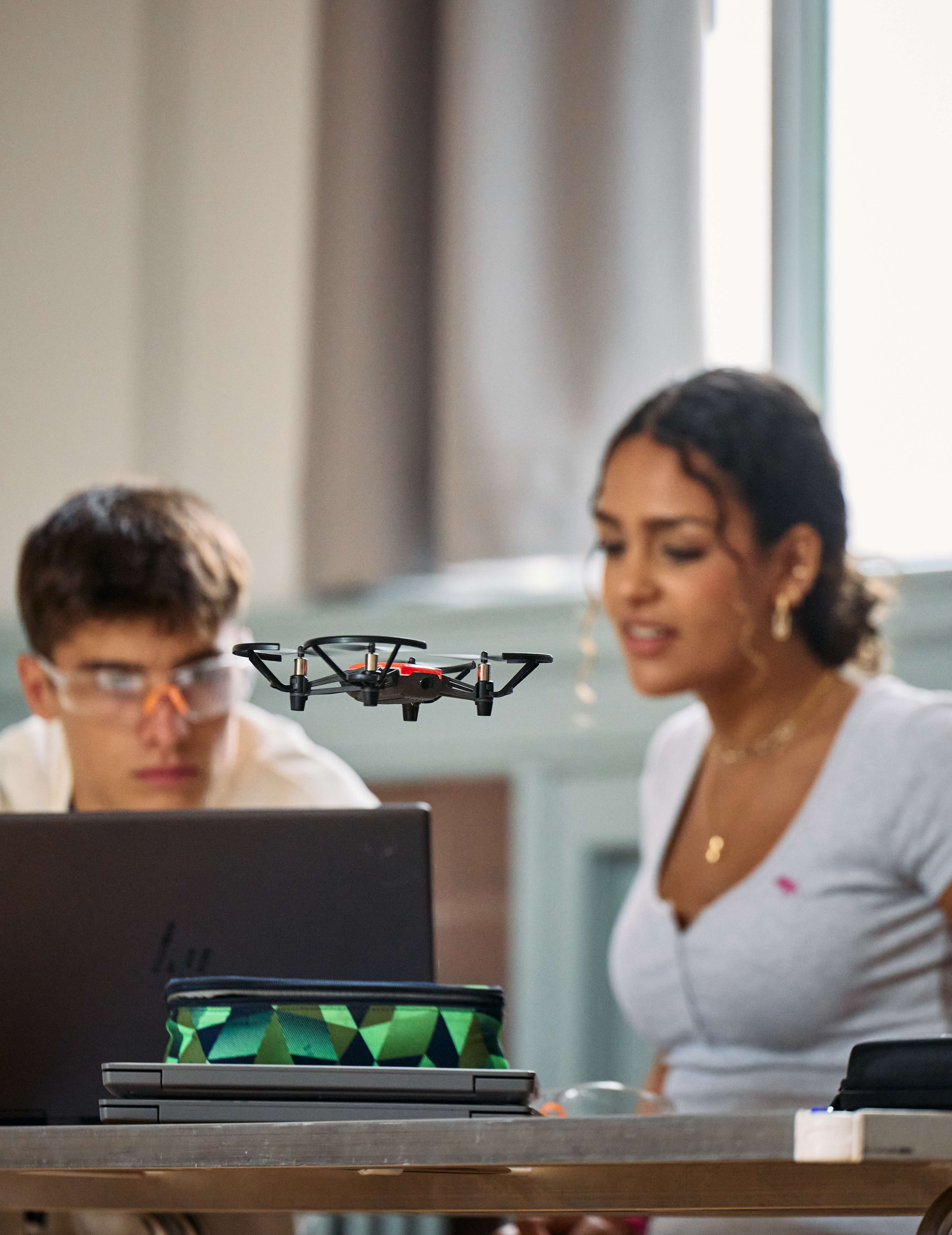 Oxford Royale students doing research in a lab
