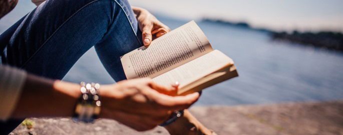 9 Essential Short Stories You Can Read in Under 30 Minutes