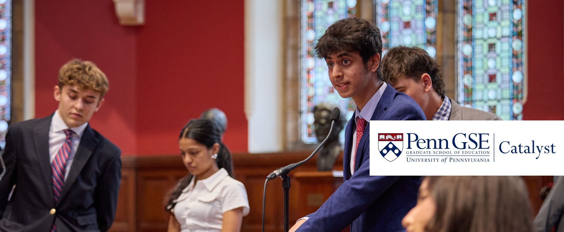 Oxford Royale students doing computer science projects