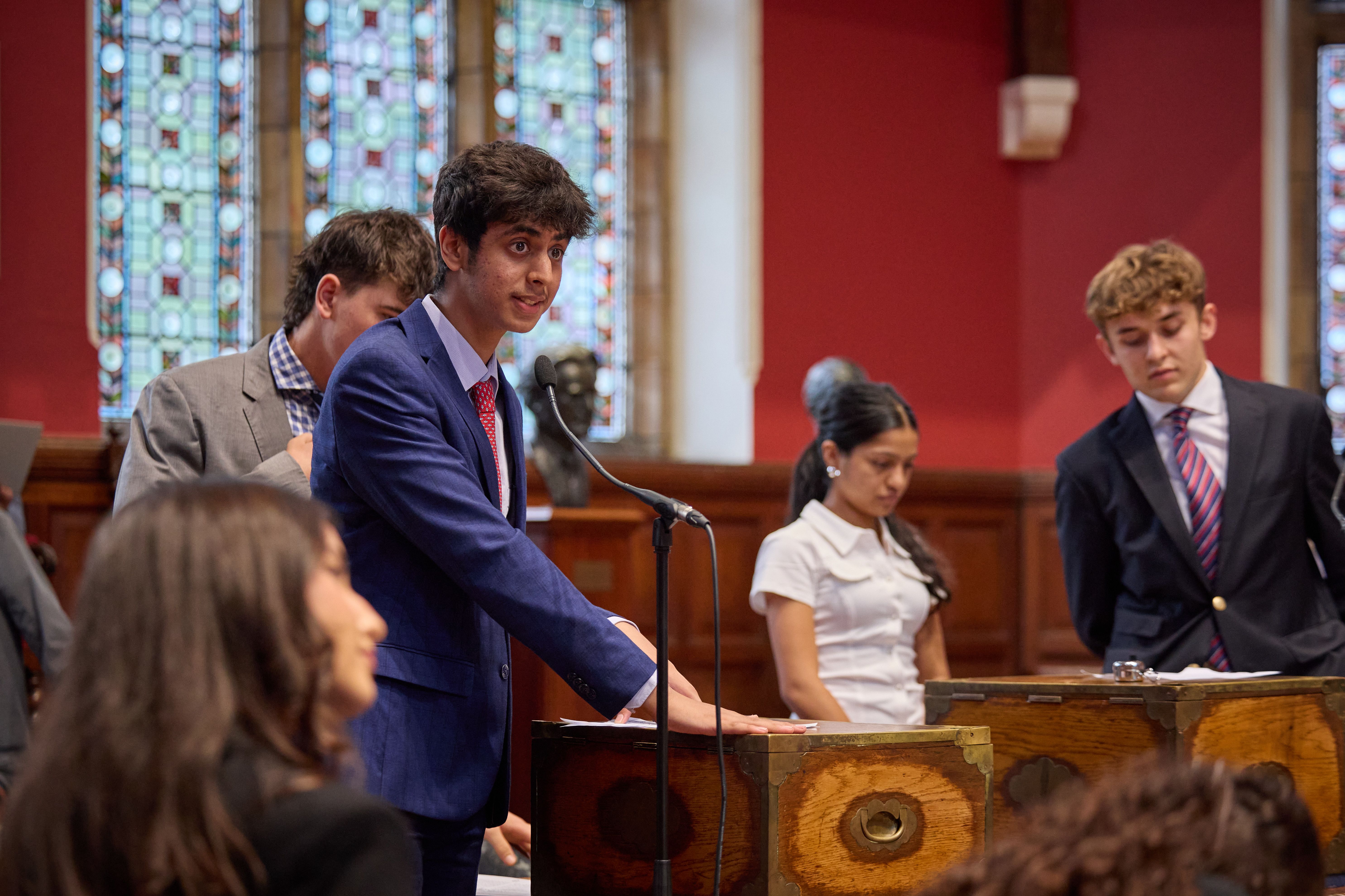 Oxford Royale students review a business plan