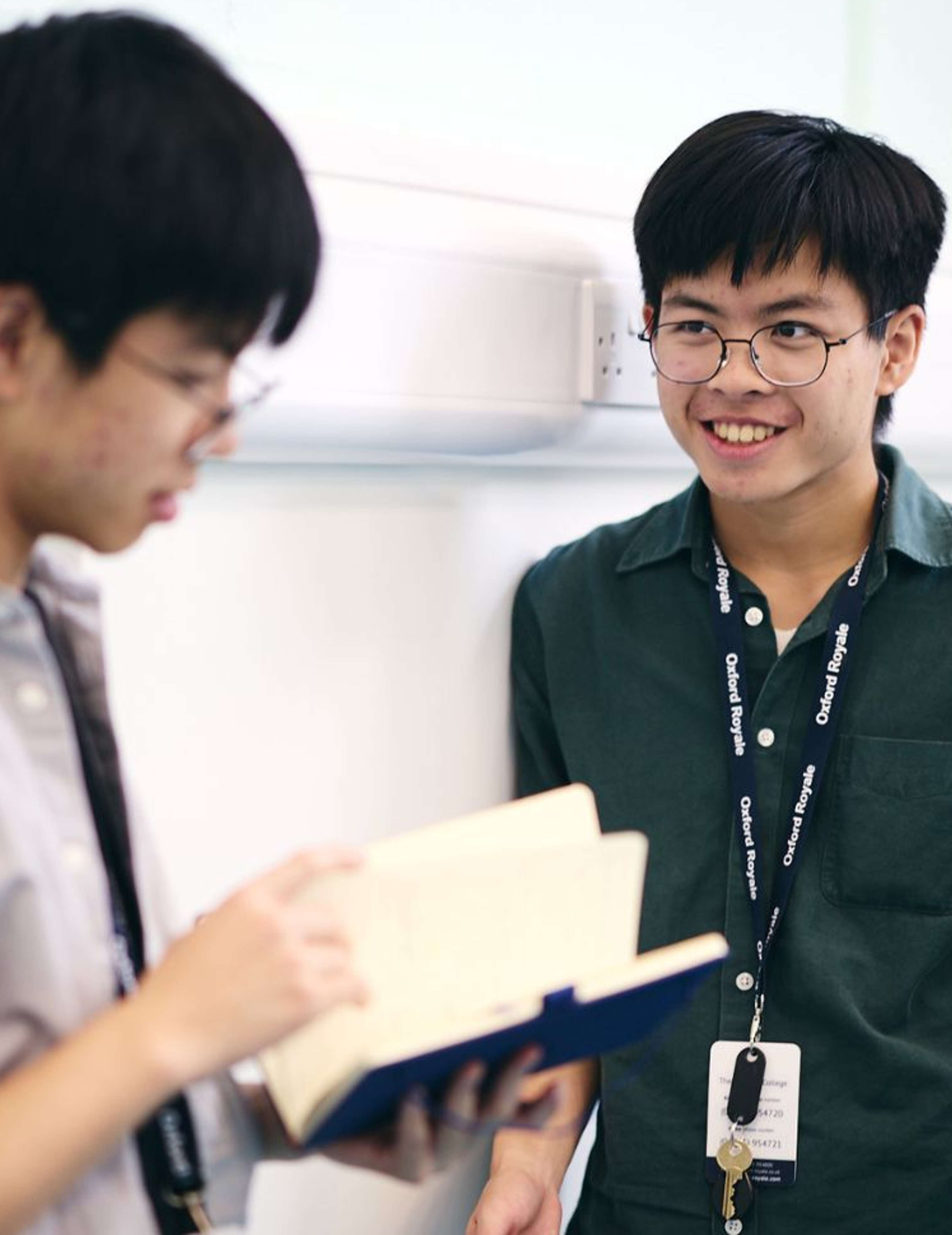 Oxford Royale students doing research in a lab